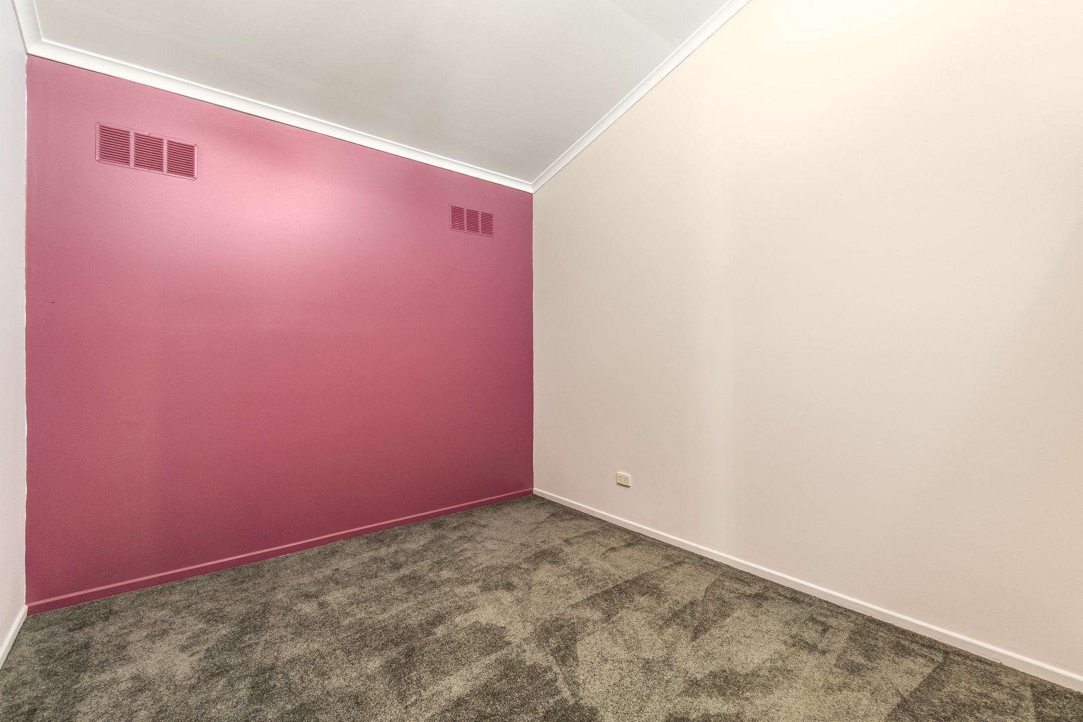 4 Hammond Street — photo 12 of 24