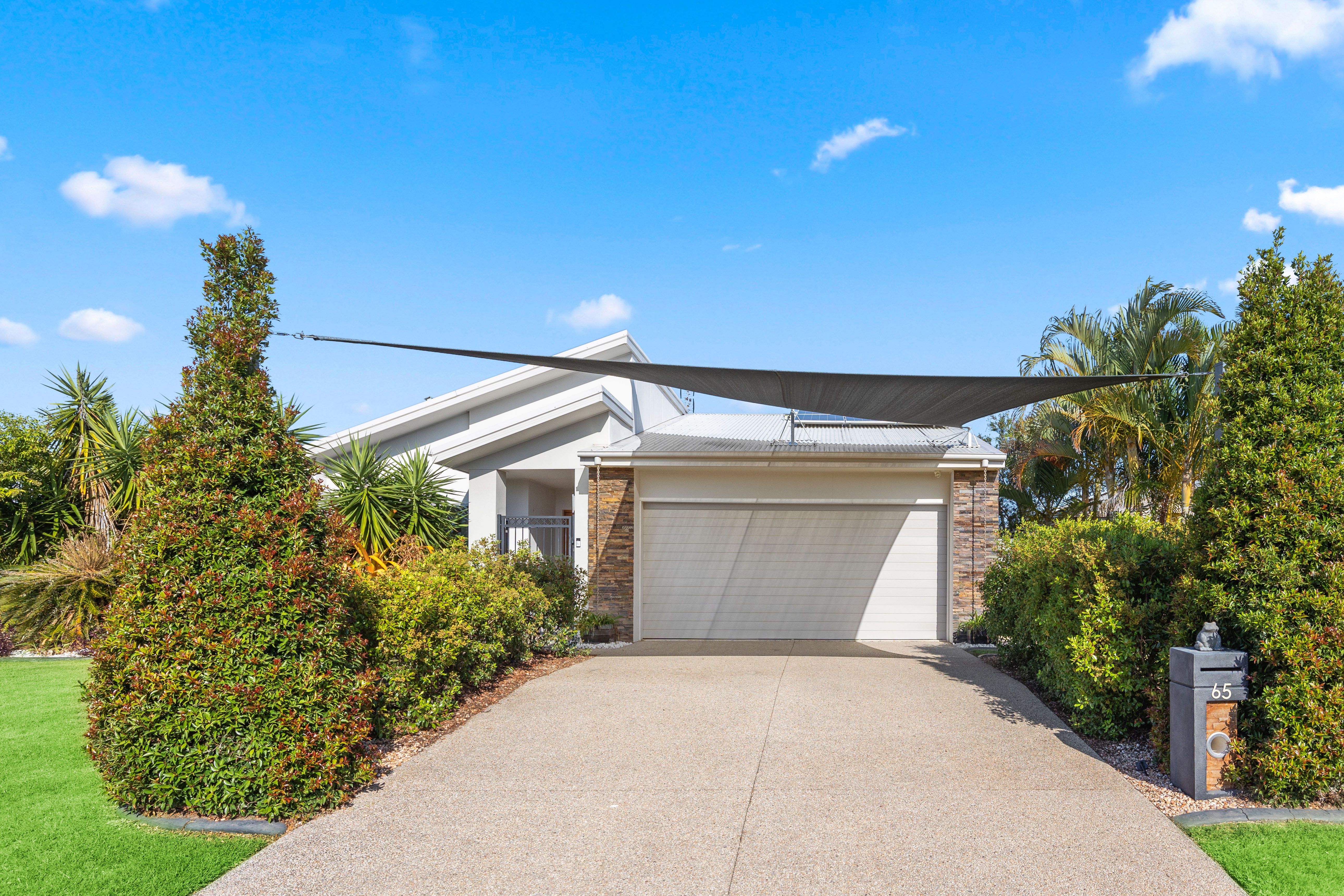 65 Endeavour Way, Eli Waters QLD 4655