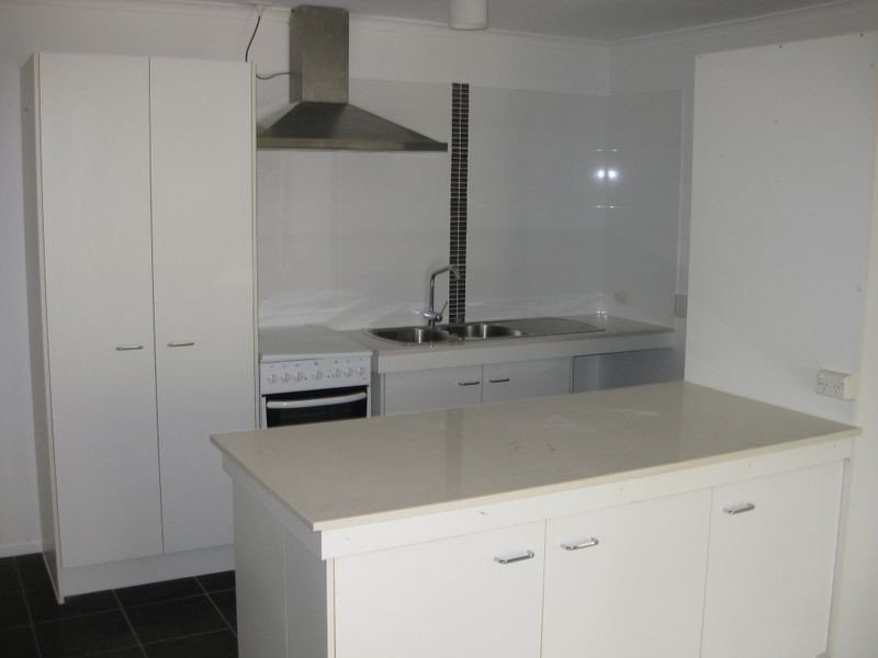 2/59 Botanical Drive, Labrador, QLD 4215