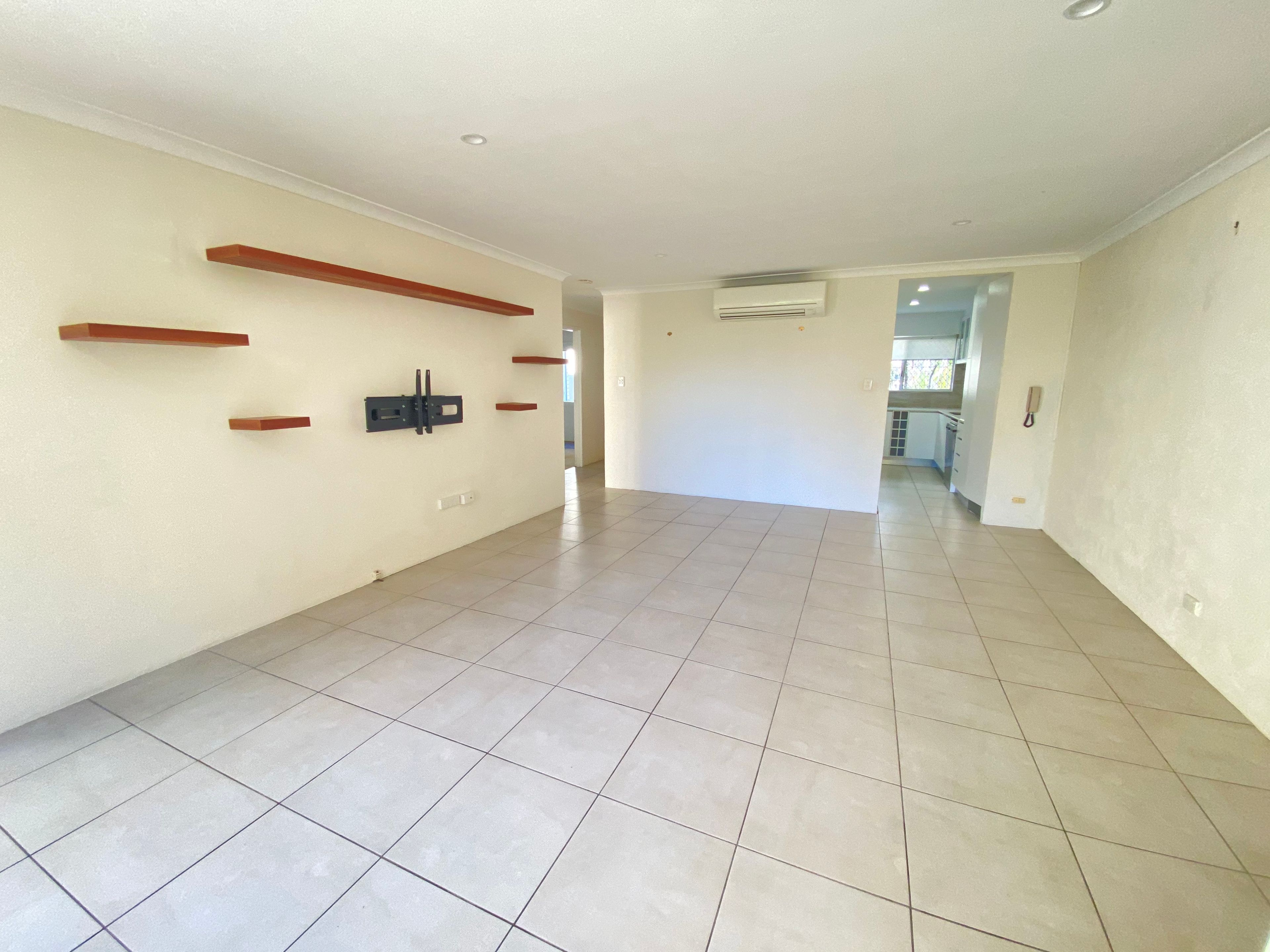 3/2 Nagel Avenue — photo 4 of 11