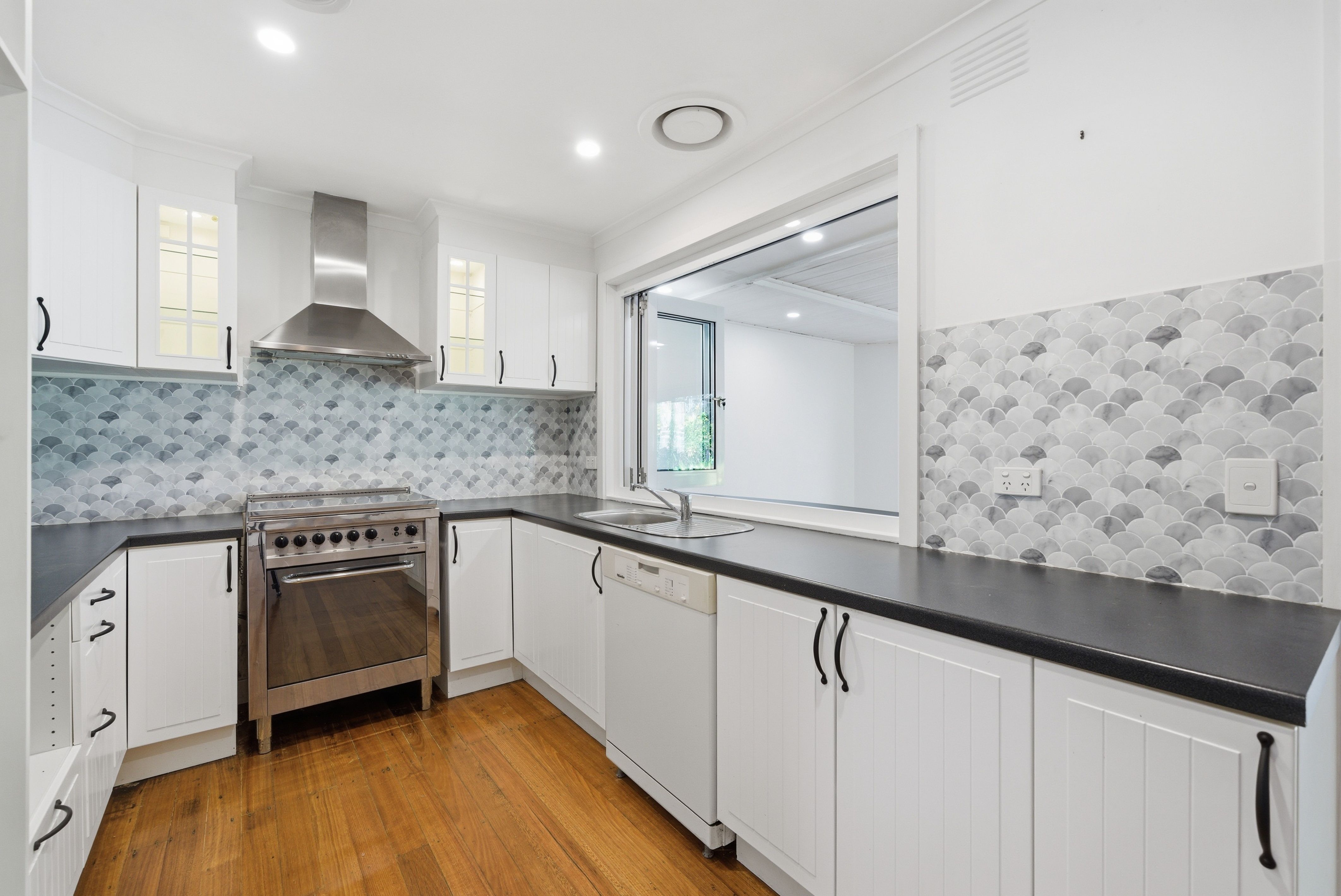 28 Chesney Drive, Ringwood, VIC 3134