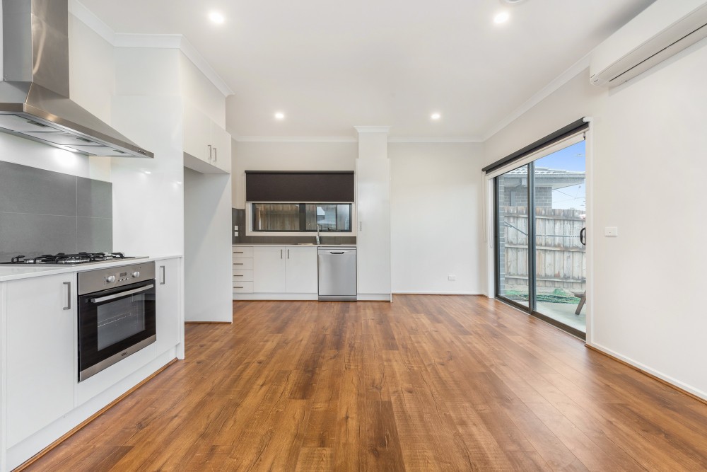 42 Johnson Drive, Ferntree Gully, VIC 3156