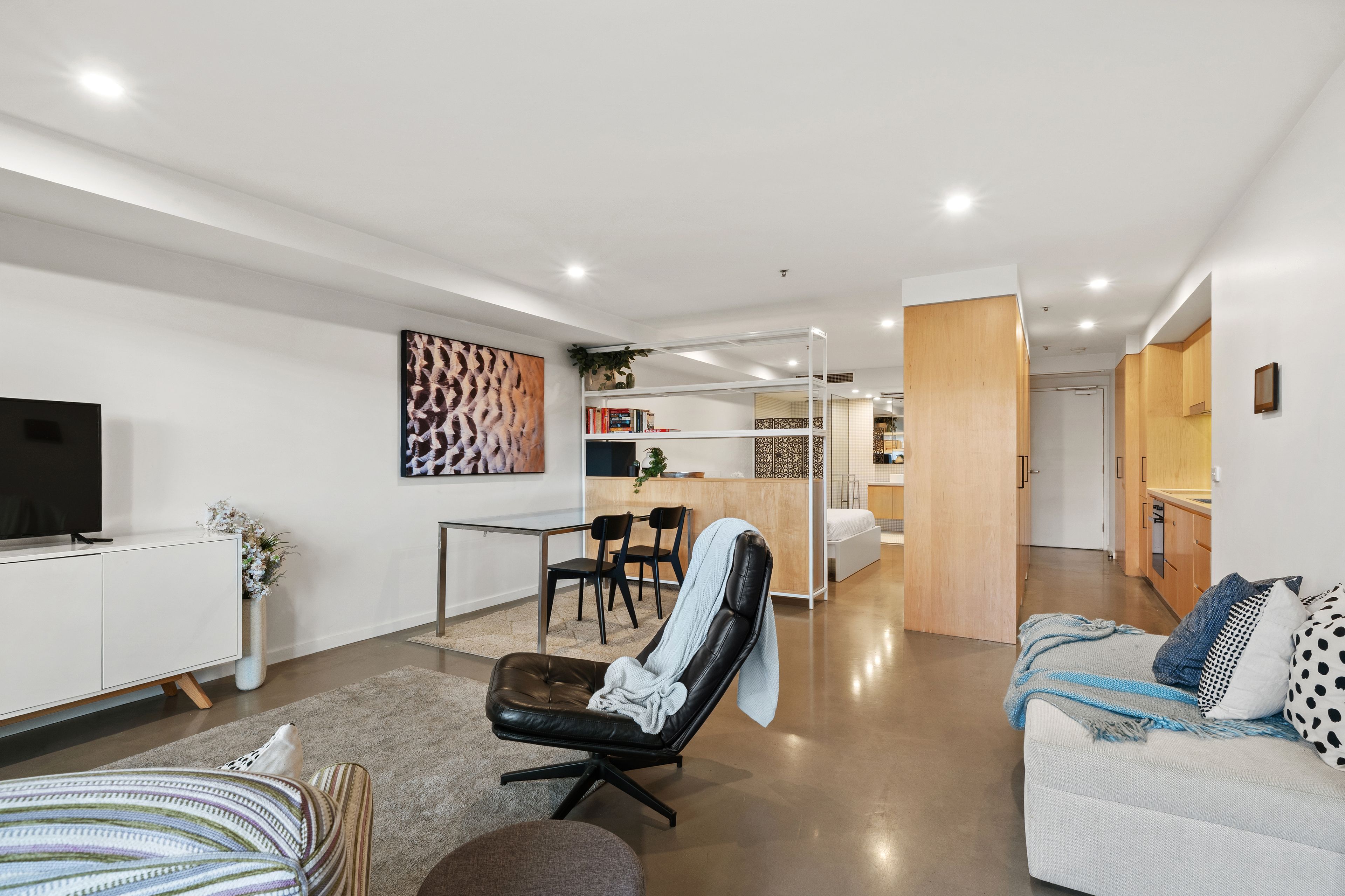 506/27 Lonsdale Street — photo 3 of 22