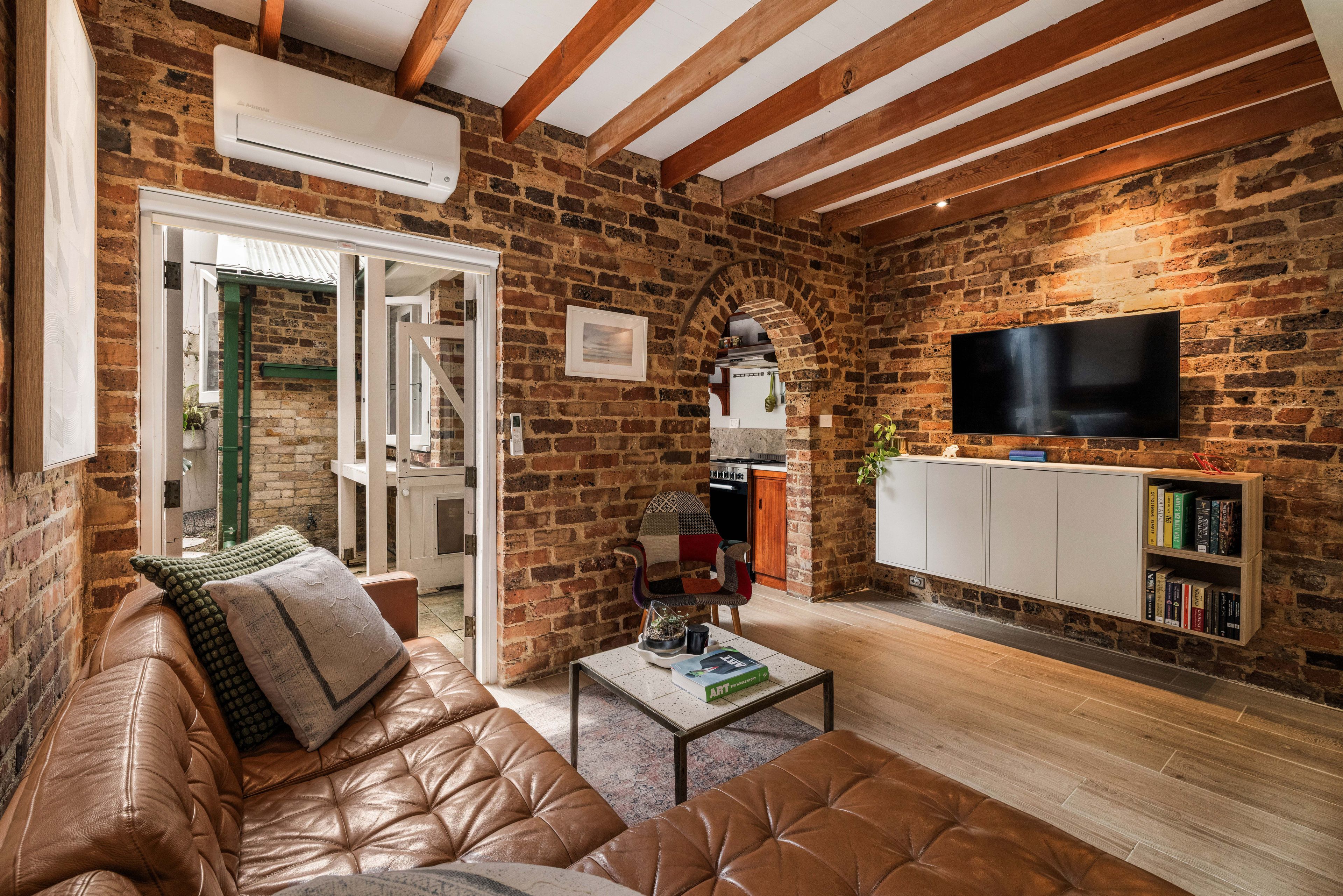 58 Arthur Street — photo 4 of 16