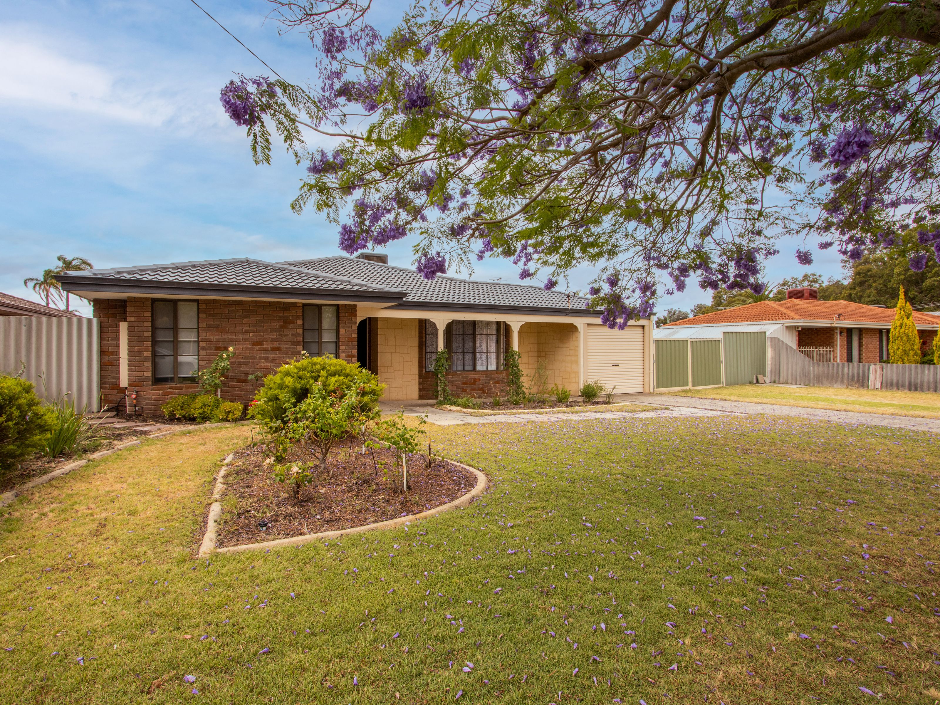 16 Hannan Place, Huntingdale, WA 6110 Sold House Ray White Cannington