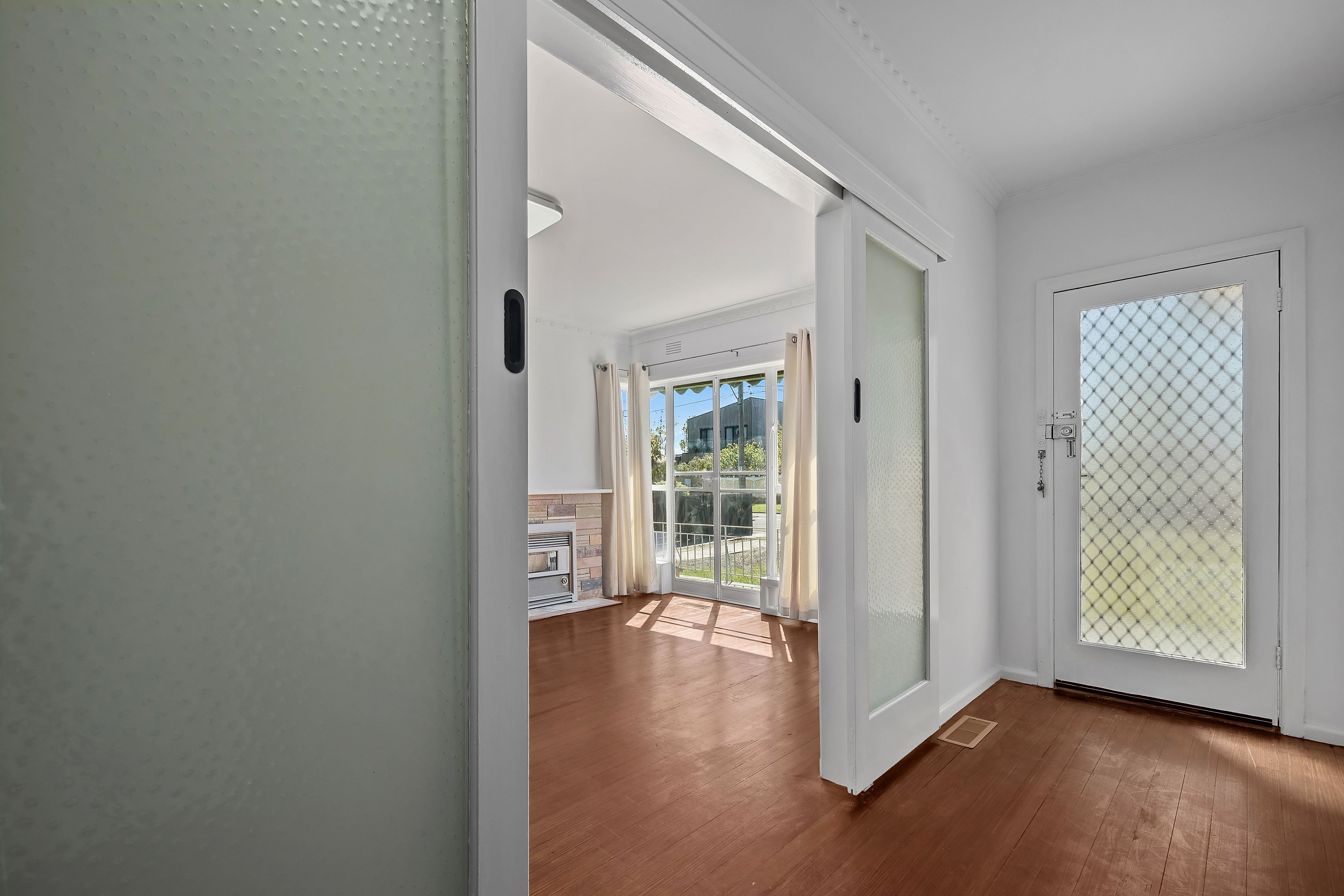3 Mount View Road, Thomastown, VIC 3074