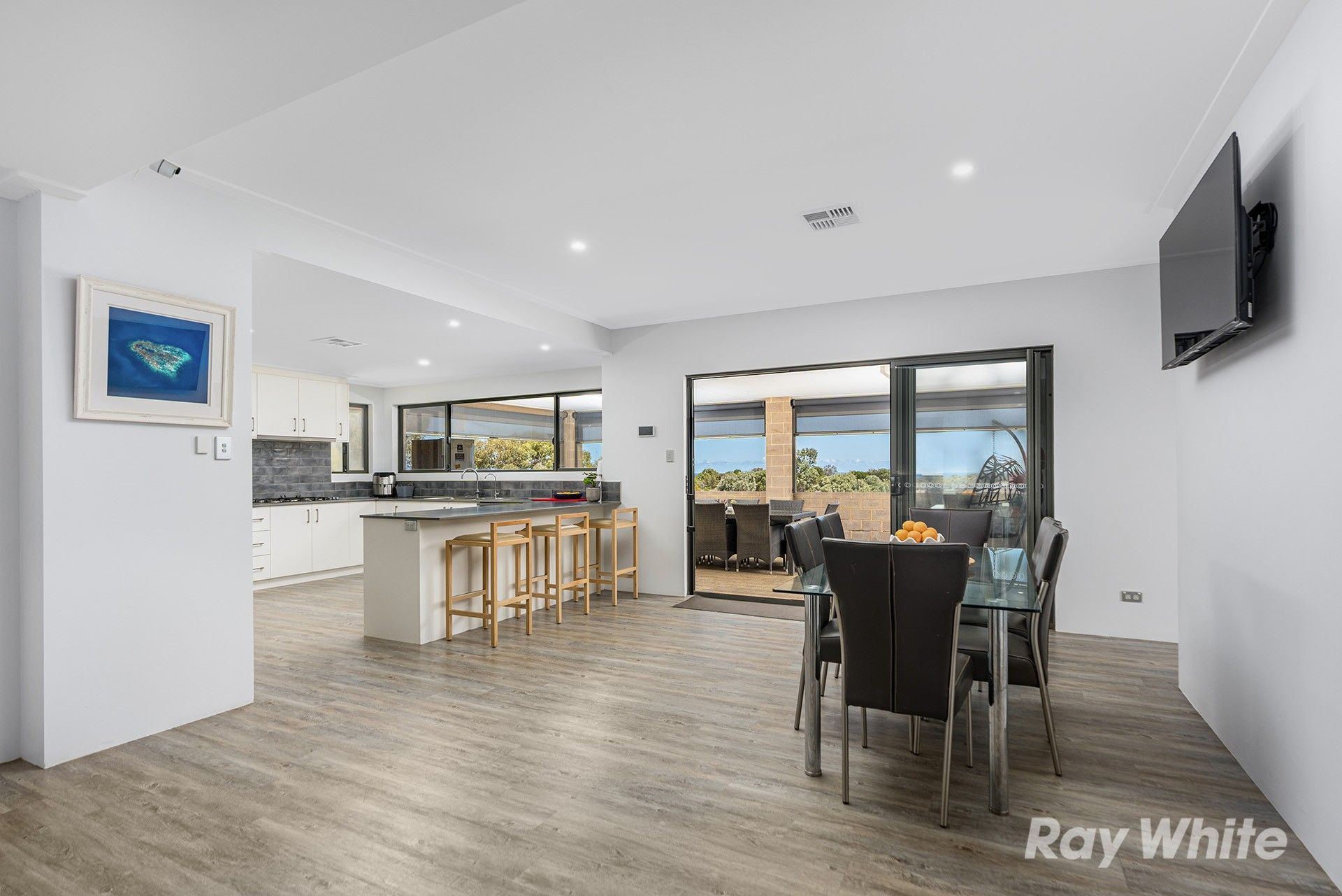 302 Eliza Shaw Drive — photo 3 of 30