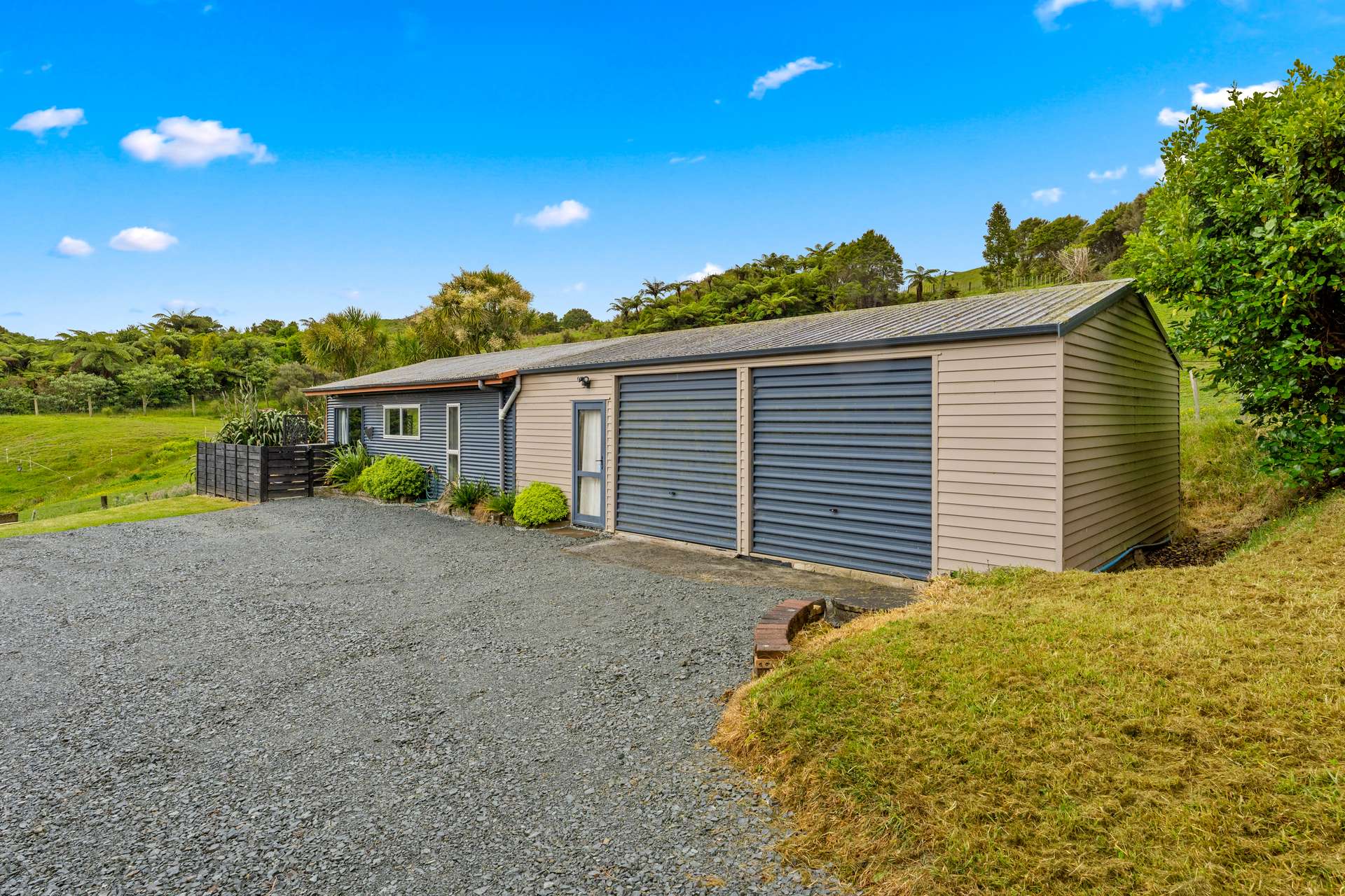 892 Hunua Road photo 34