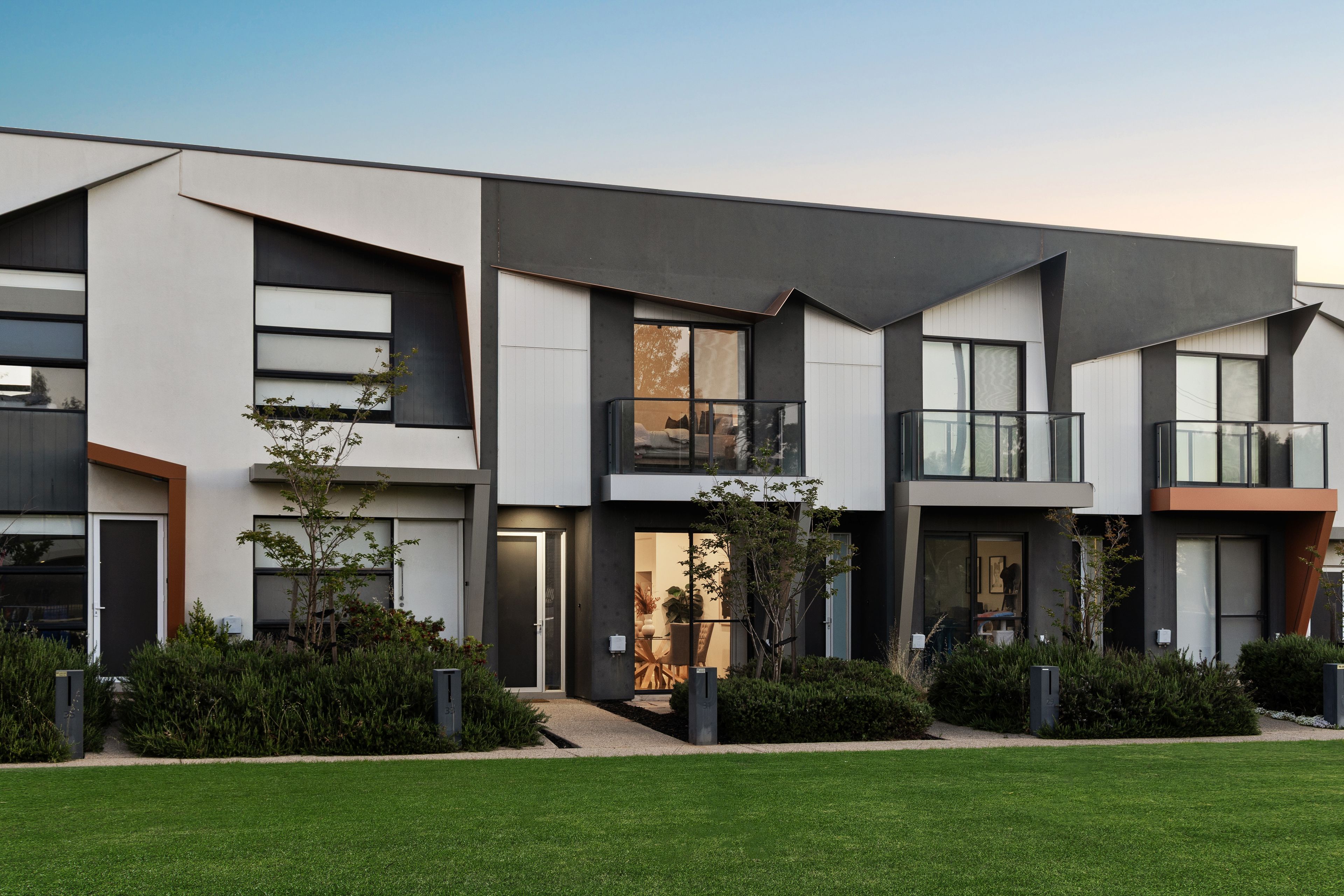 31 O'neil Lane — photo from Ray White Albert Park