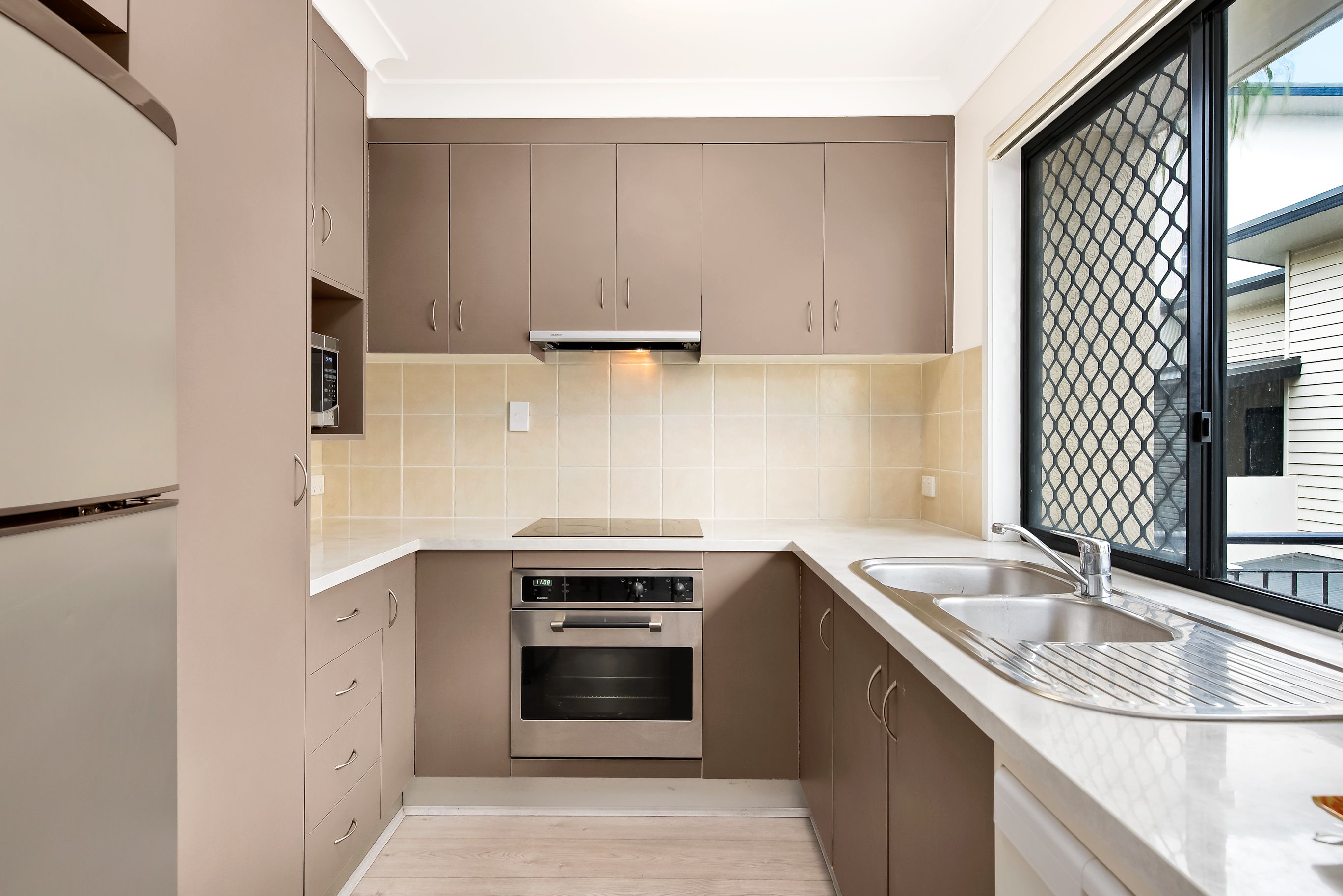 2/16-18 Georgina Street, Woody Point, QLD 4019