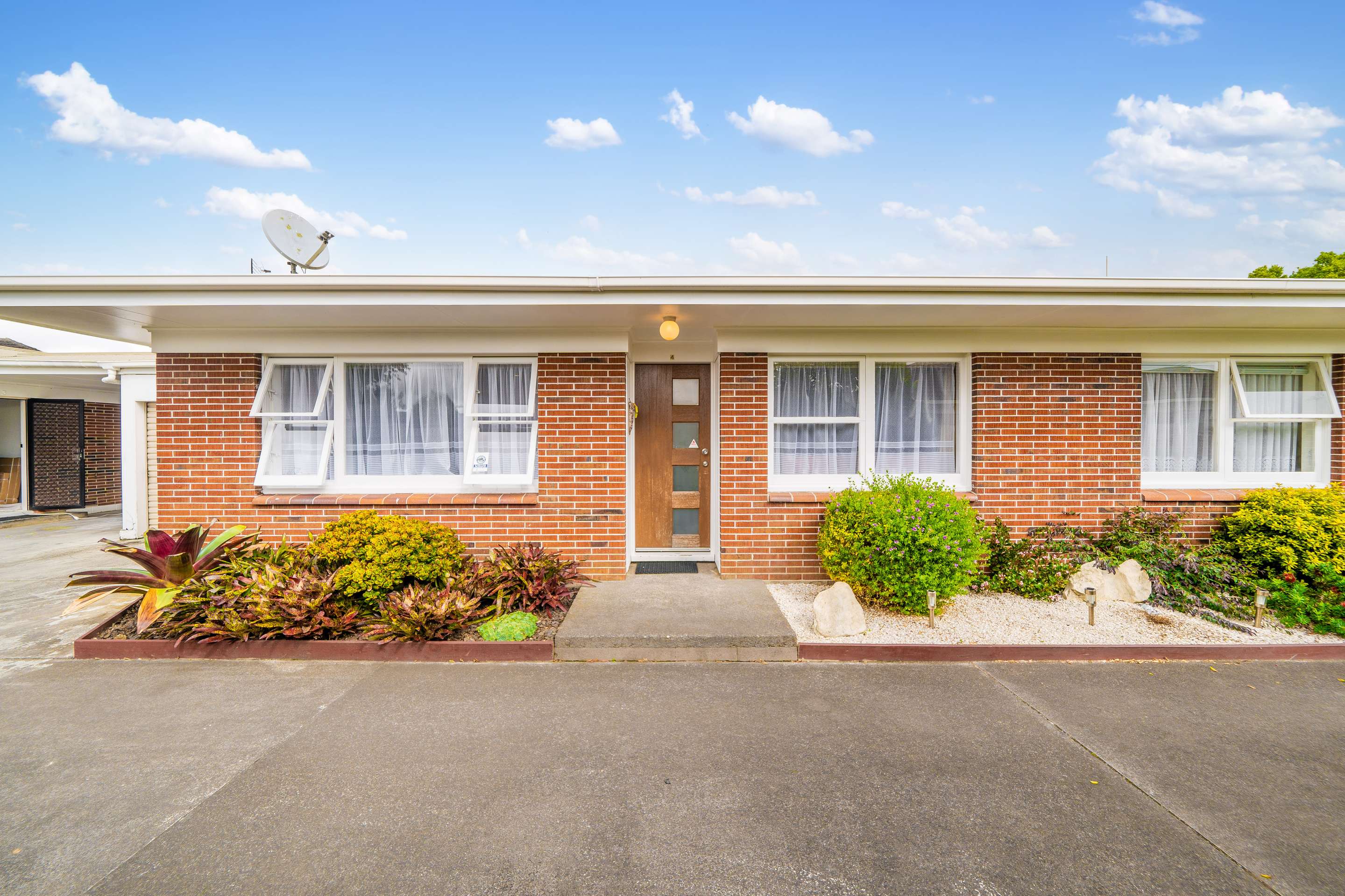 4/24 McDonald Road, Papatoetoe, Manukau City Real Estate Ray White