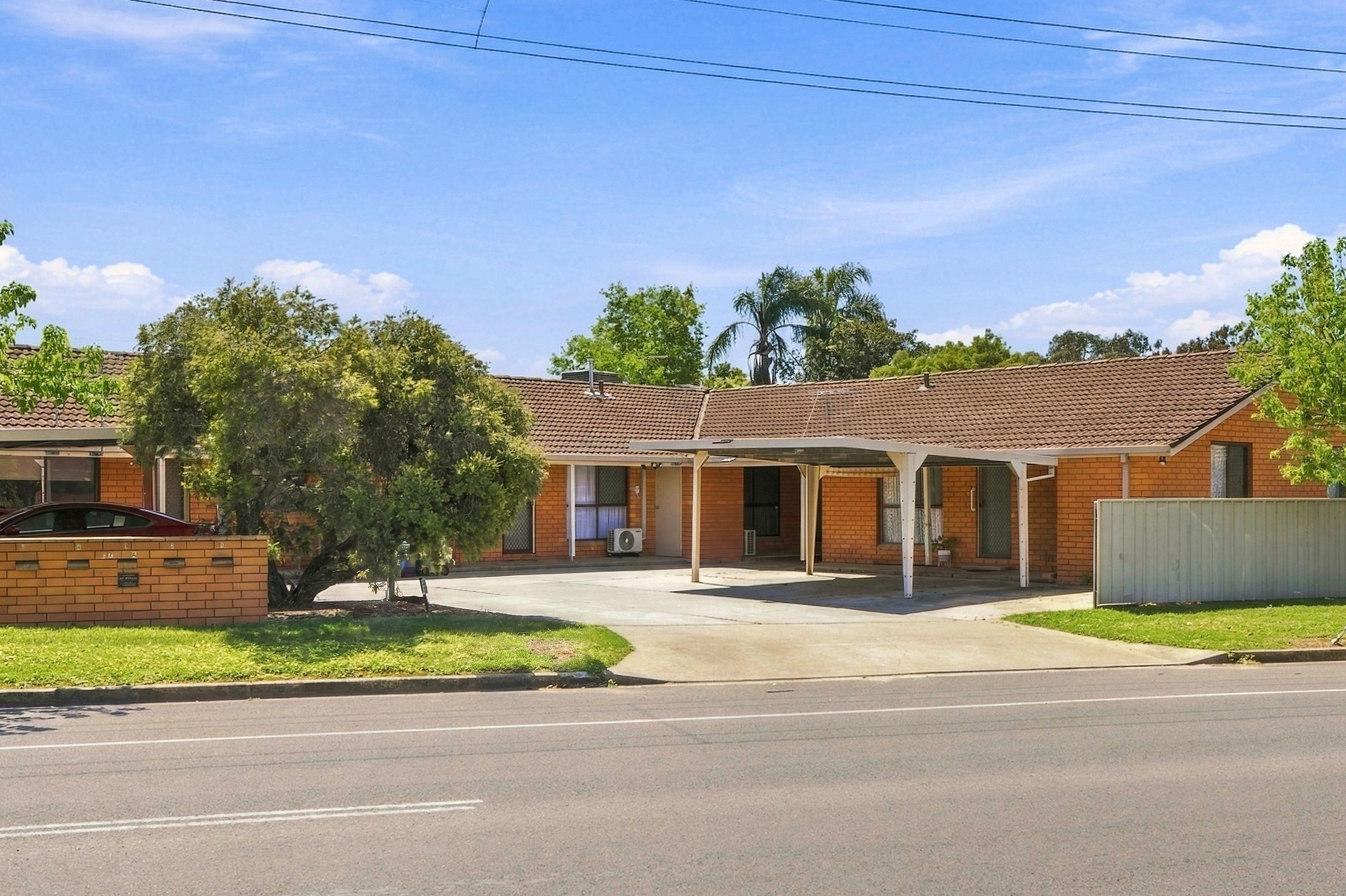 2/378 Urana Road — photo from Ray White Albury North