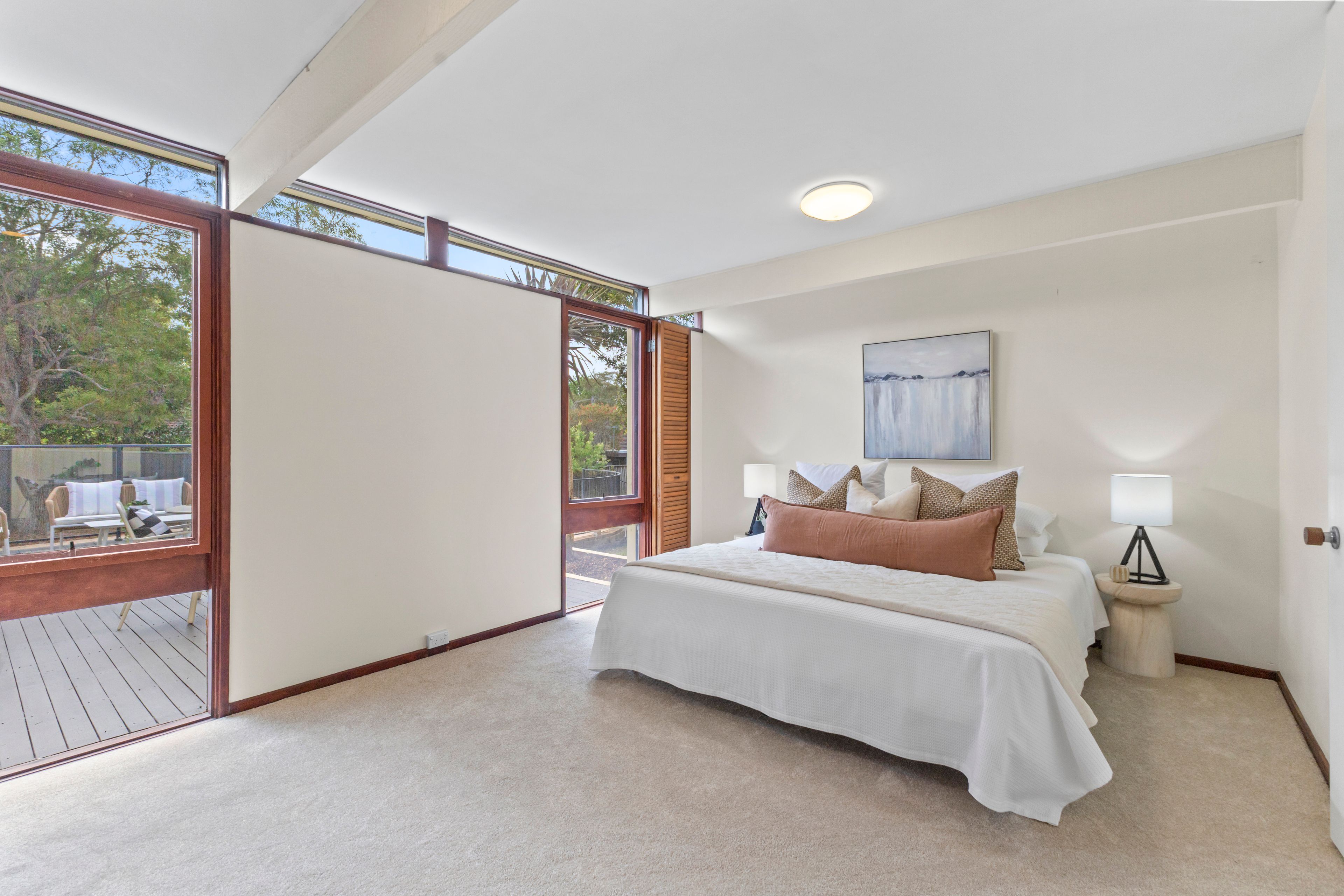 4 Tongarra Place — photo 8 of 10