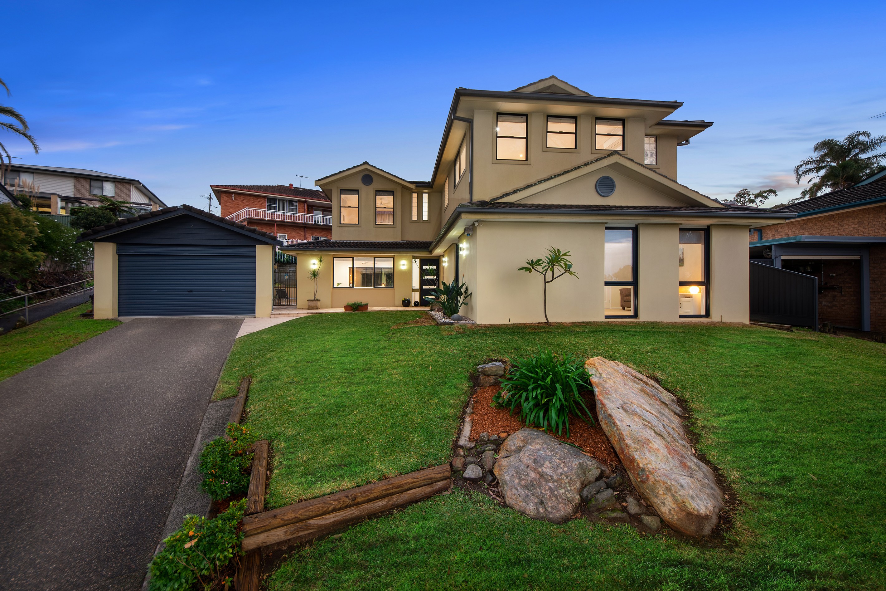 61 Urana Road, Yarrawarrah, NSW 2233