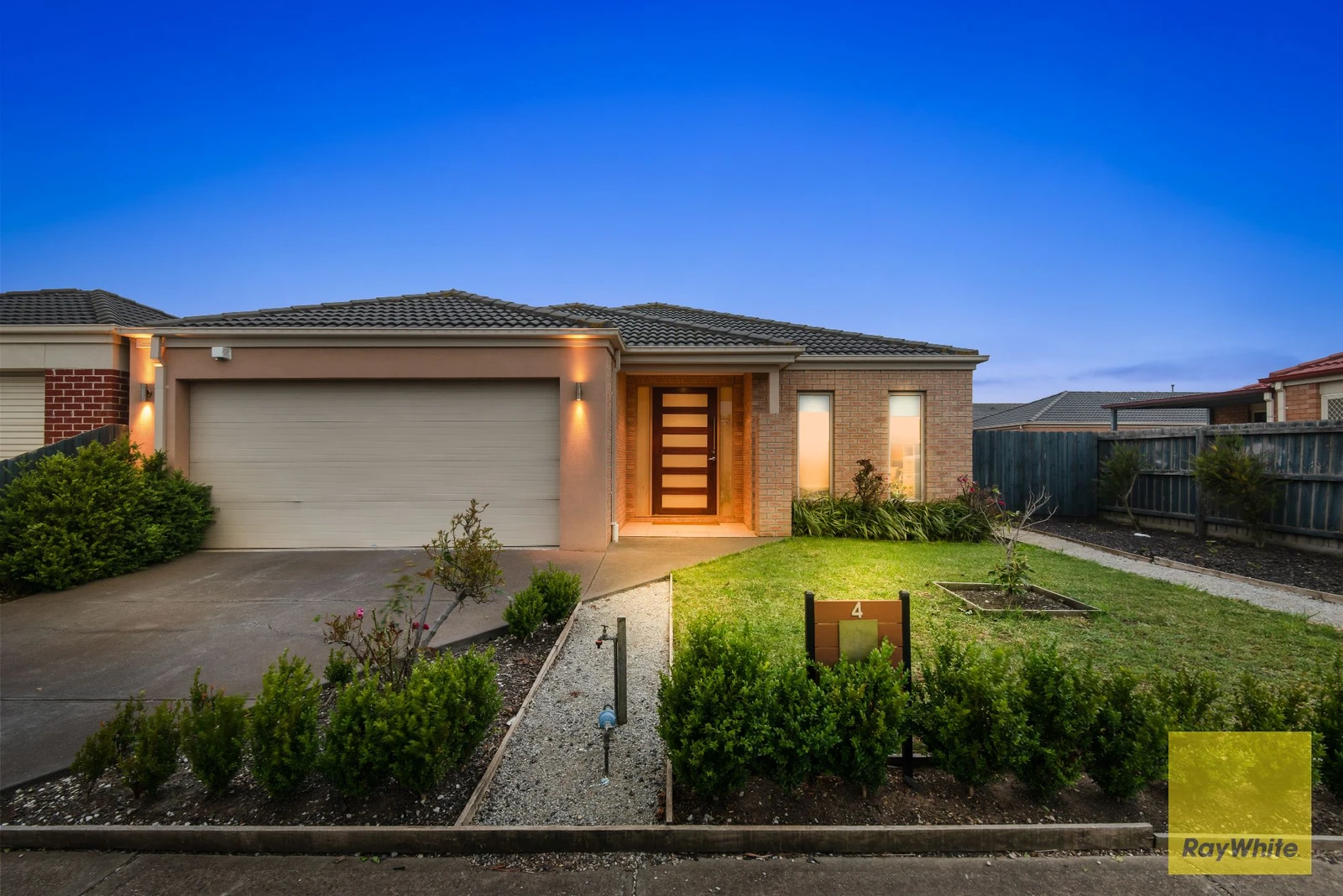 4 Bridlepath Drive, Truganina, VIC 3029