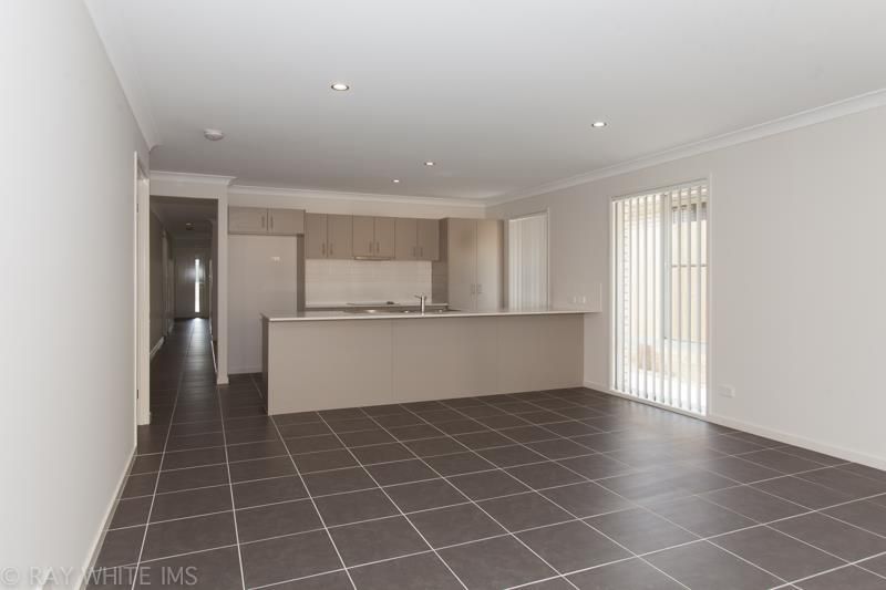 18 Hillsborough Place, Pimpama, QLD 4209