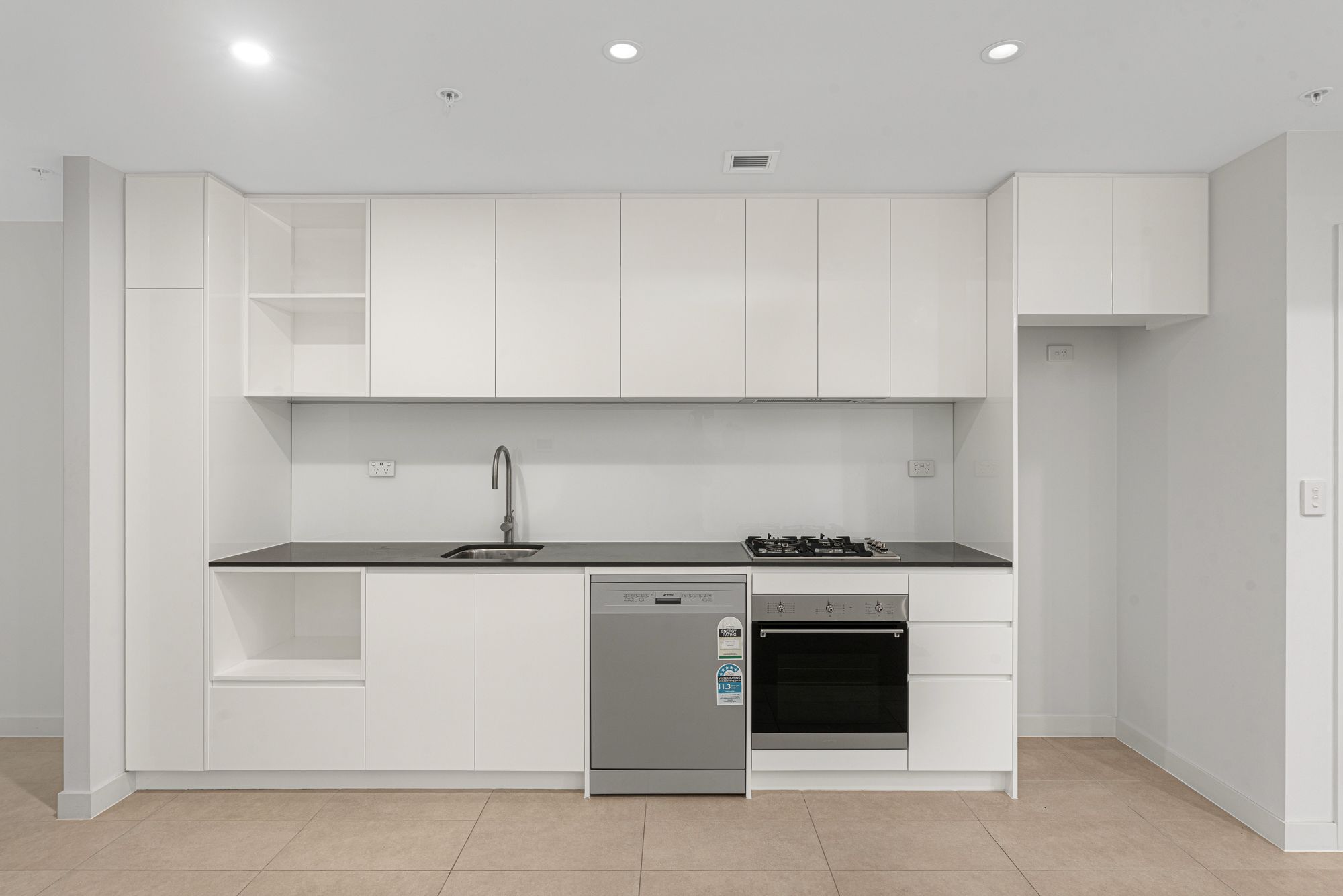 305/39 Devlin Street — photo 6 of 13