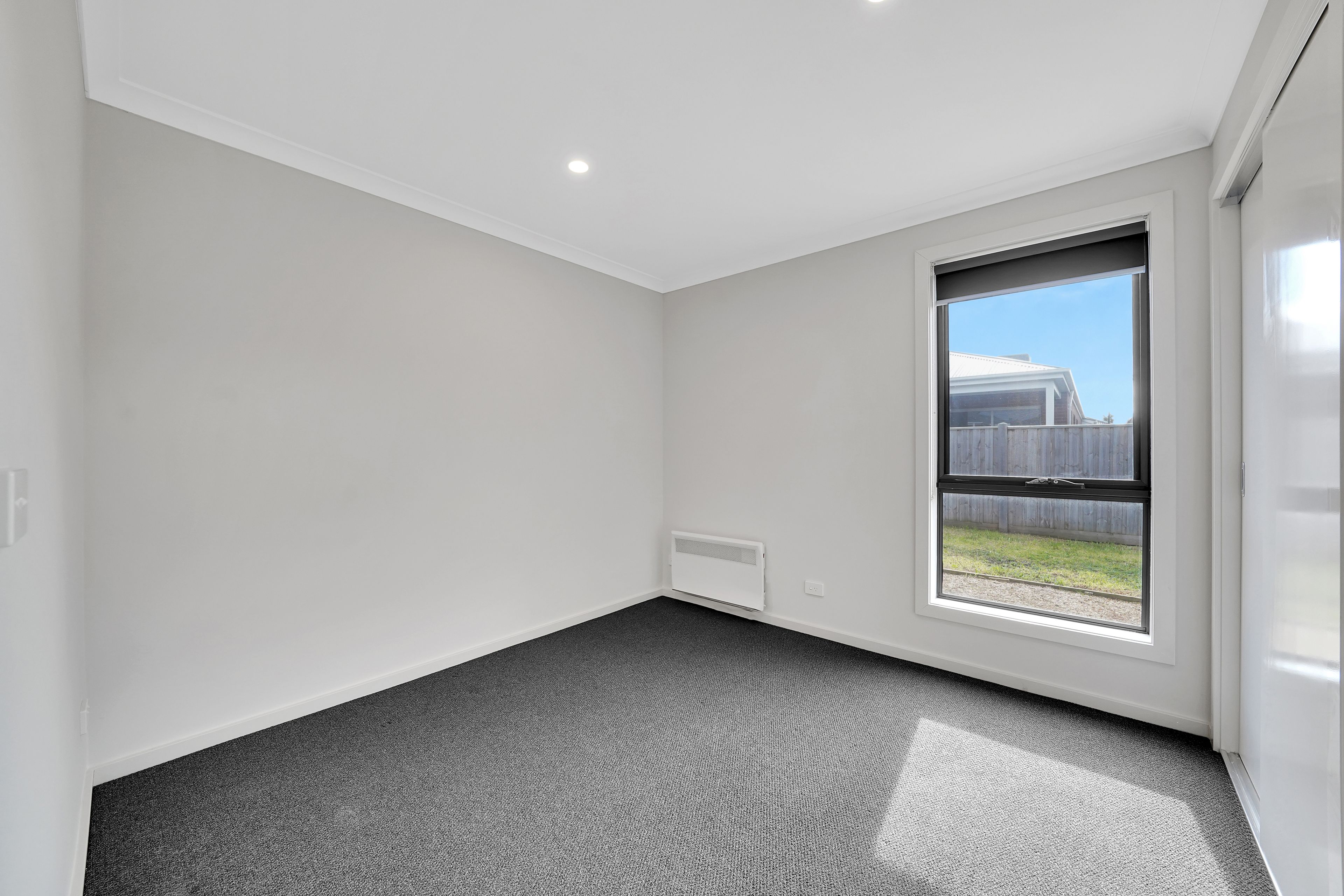 8 Samuel Road — photo 11 of 15