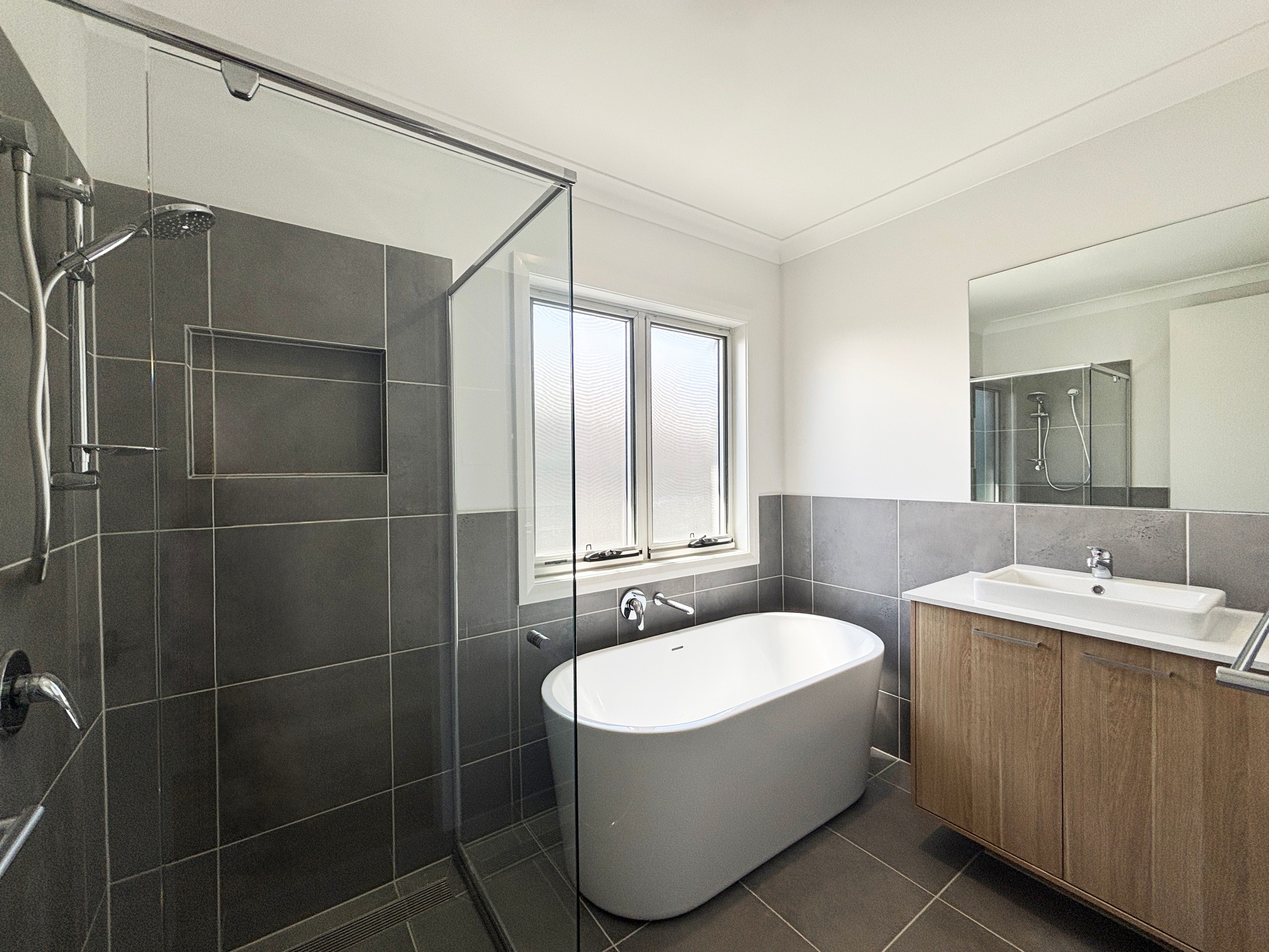 North Rothbury, NSW 2335