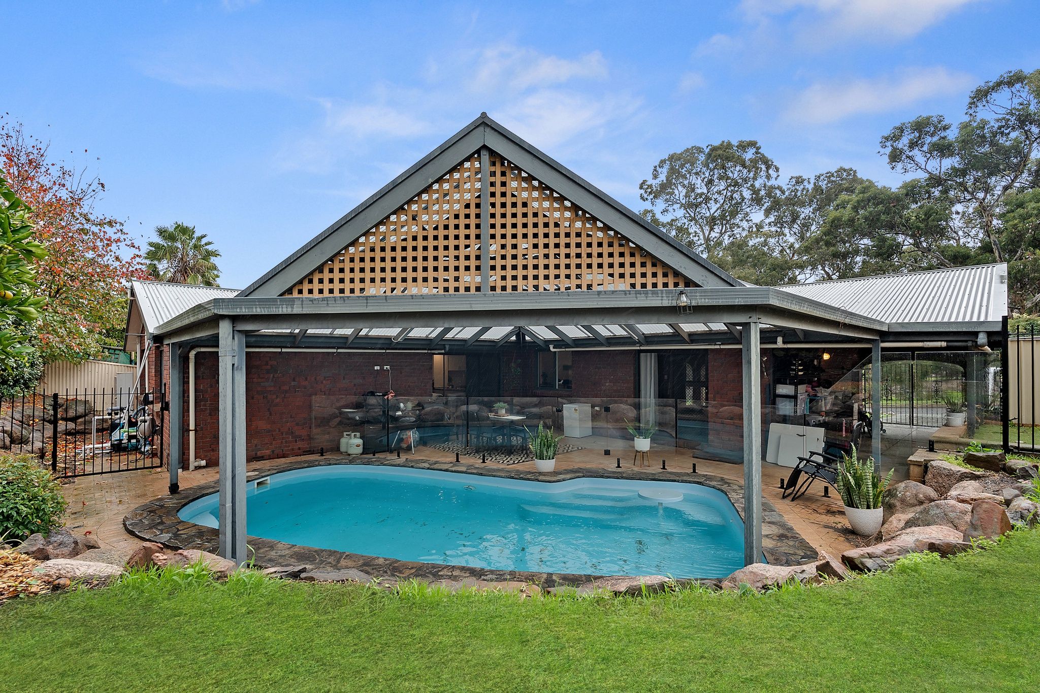 2 Birkdale Close — photo 24 of 24