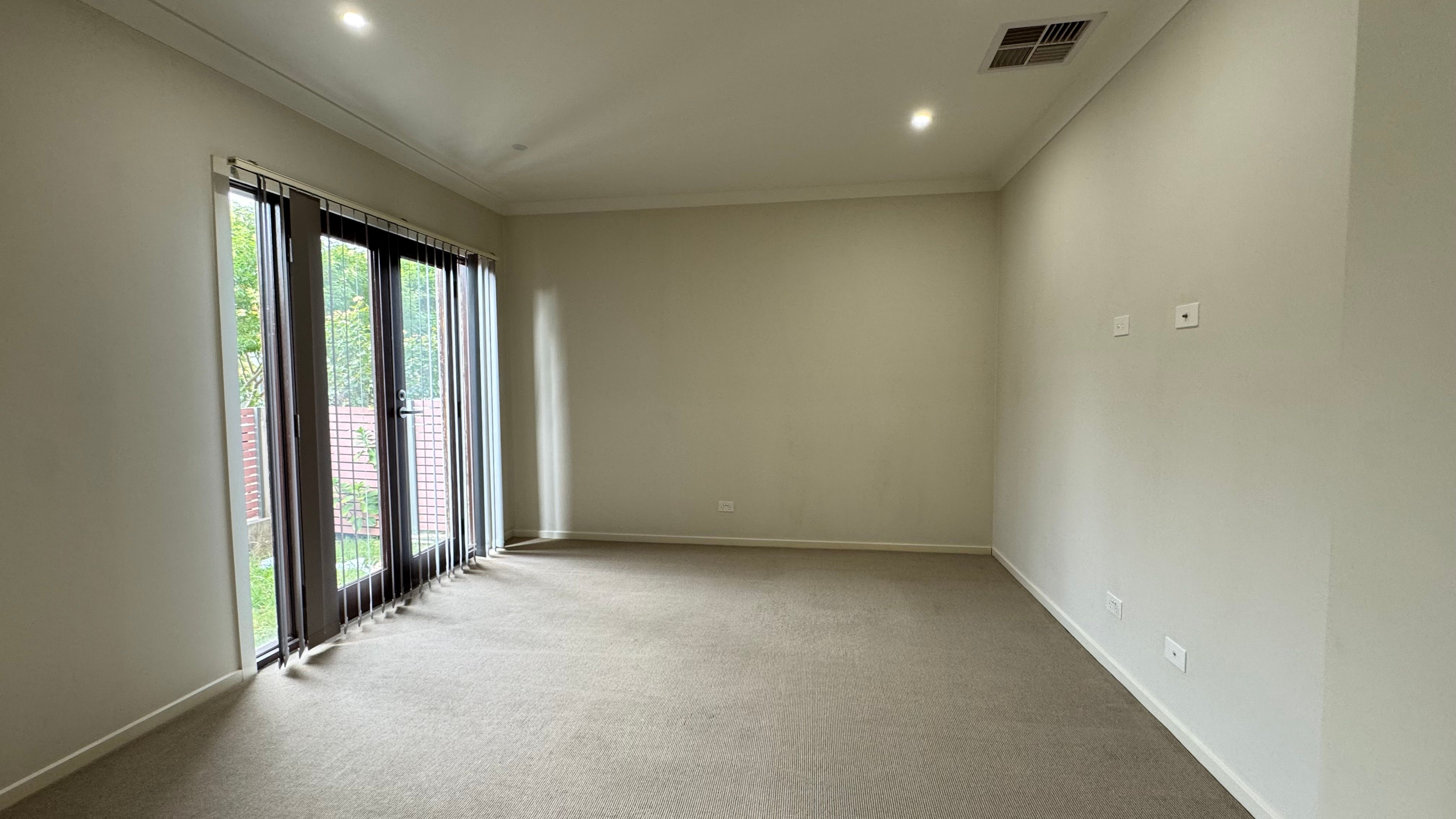 47 Lakeside Parade, JORDAN SPRINGS, NSW 2747