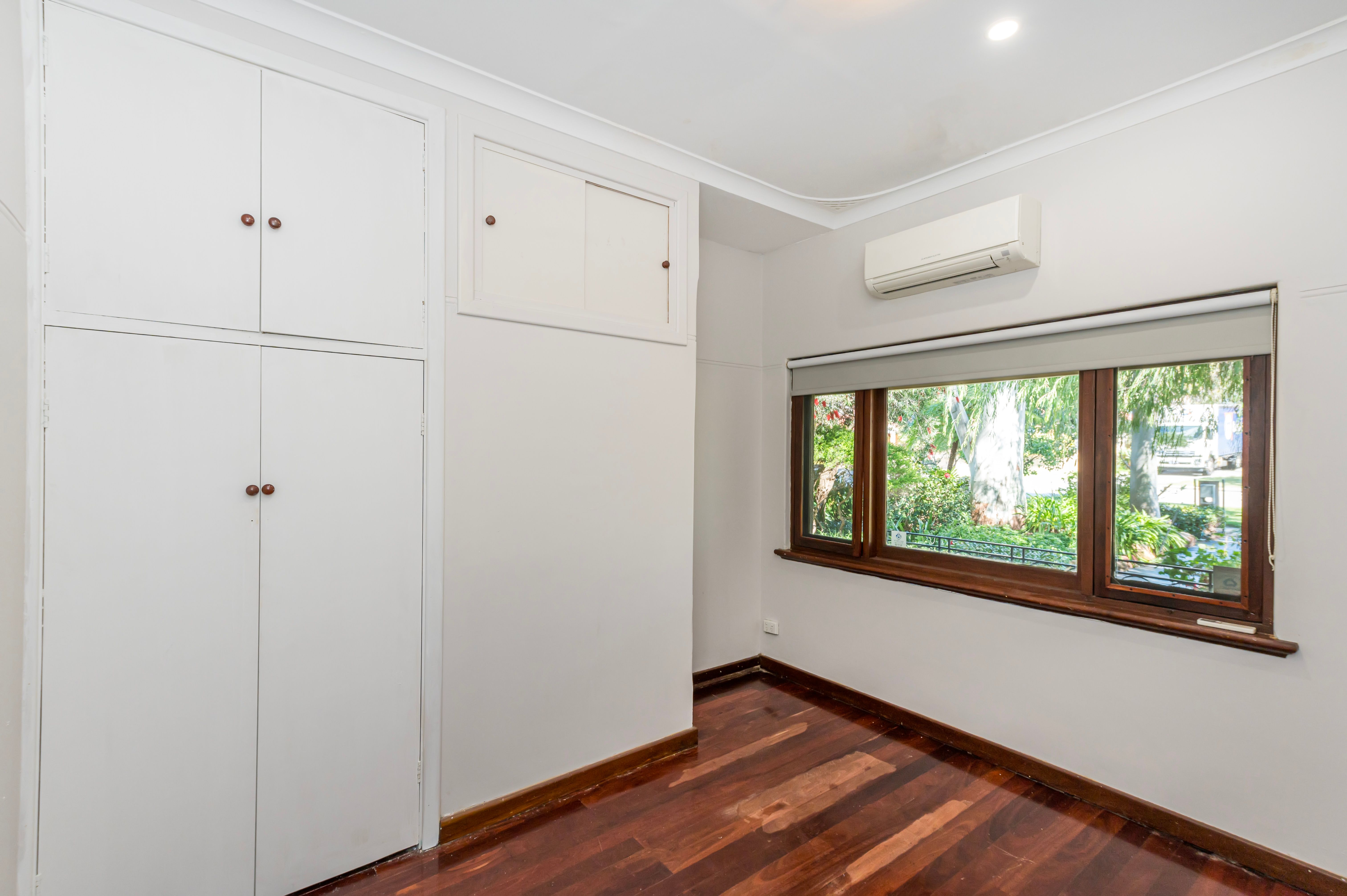 82 Banksia Street — photo 11 of 25