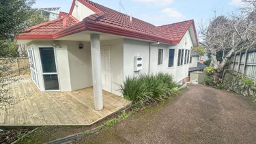 30 Aroha Avenue, Sandringham