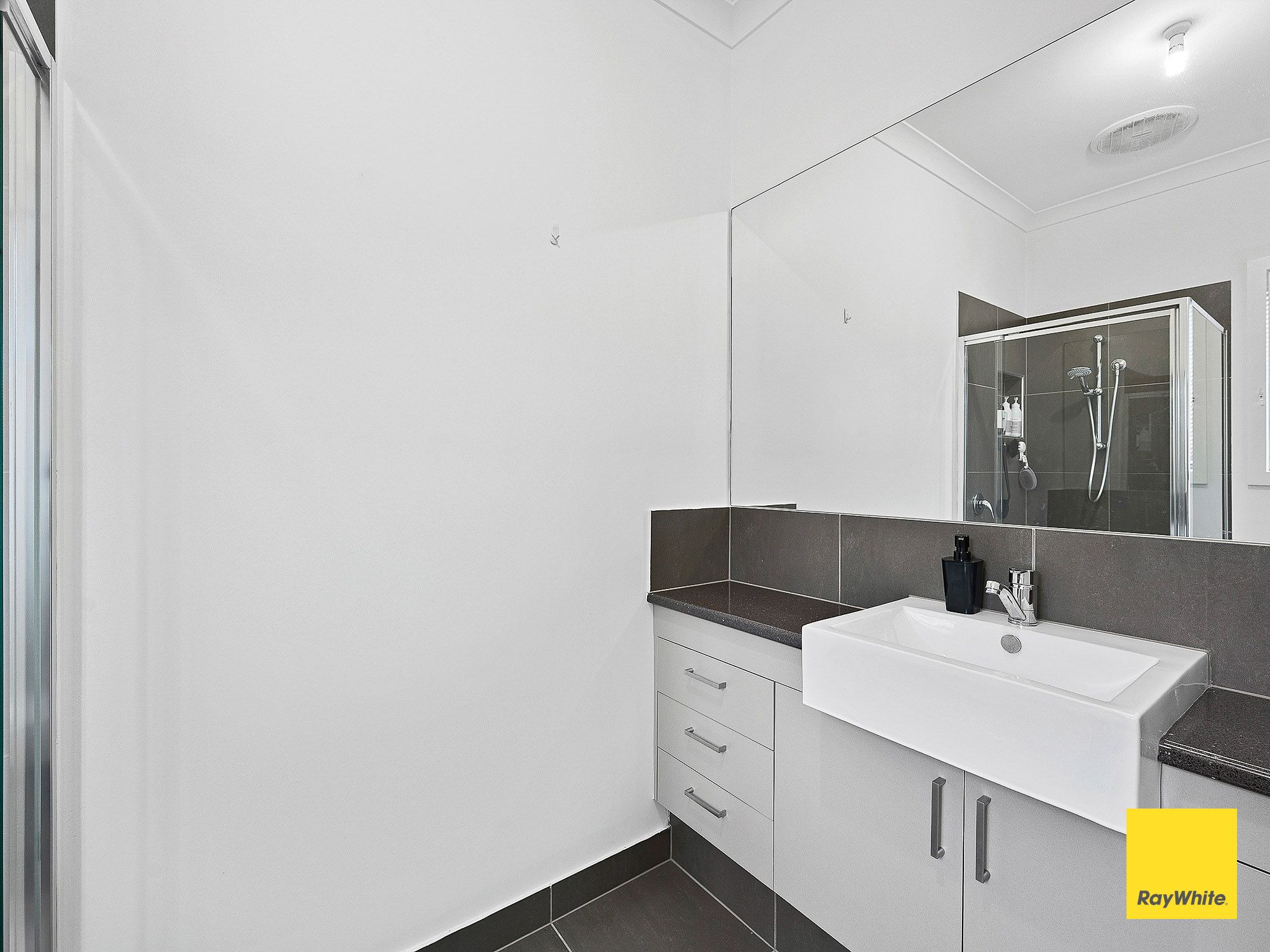 34 Soldatos Drive — photo 8 of 13