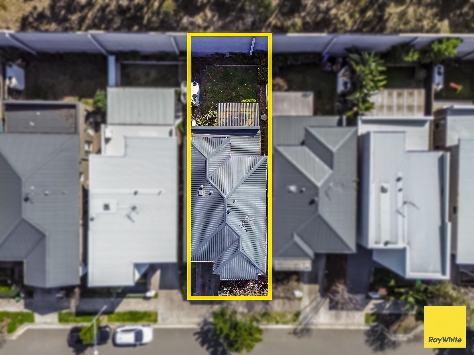 56 Indigo Crescent — photo 10 of 11