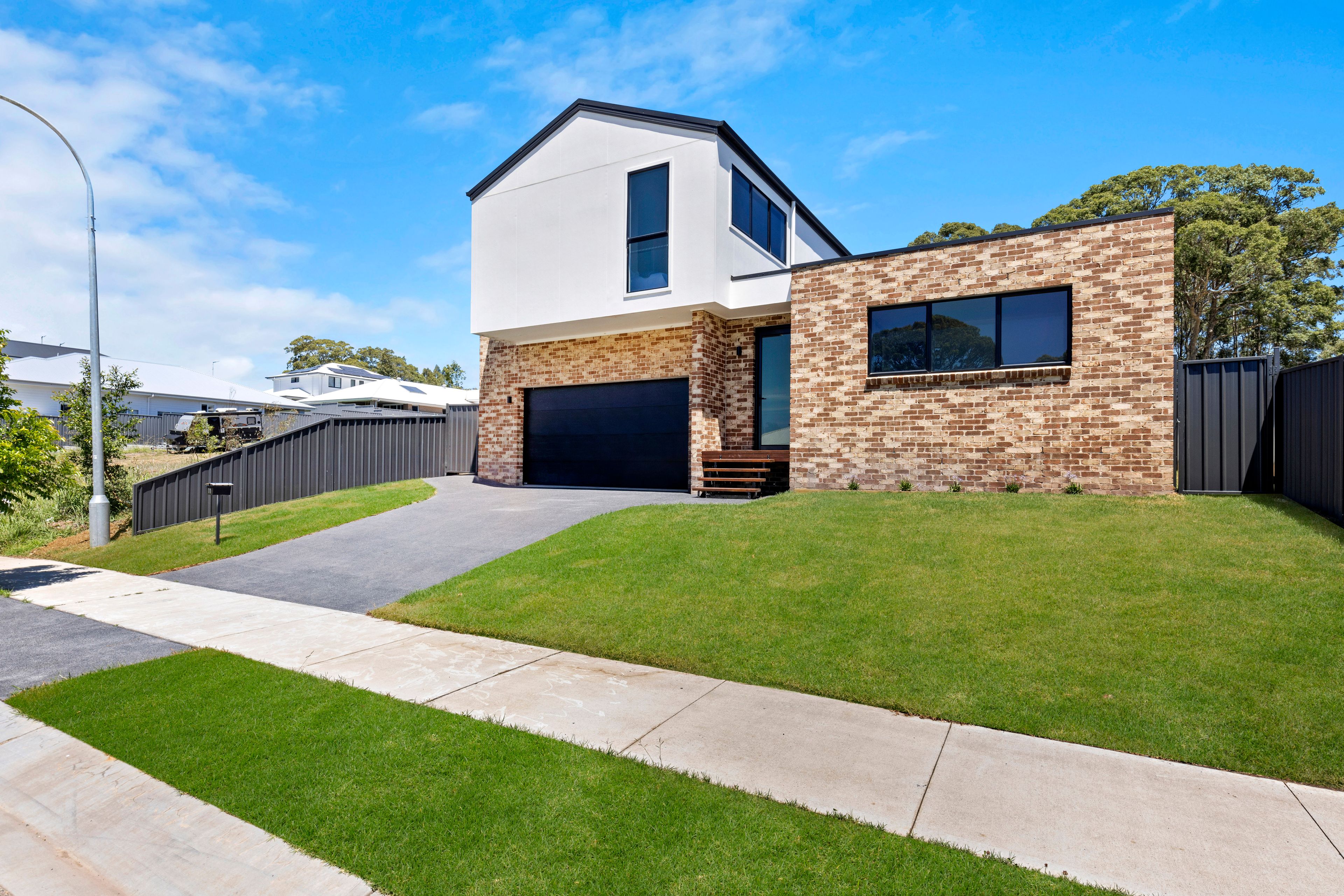 11 Wirraway Boulevard, BADAGARANG NSW 2540