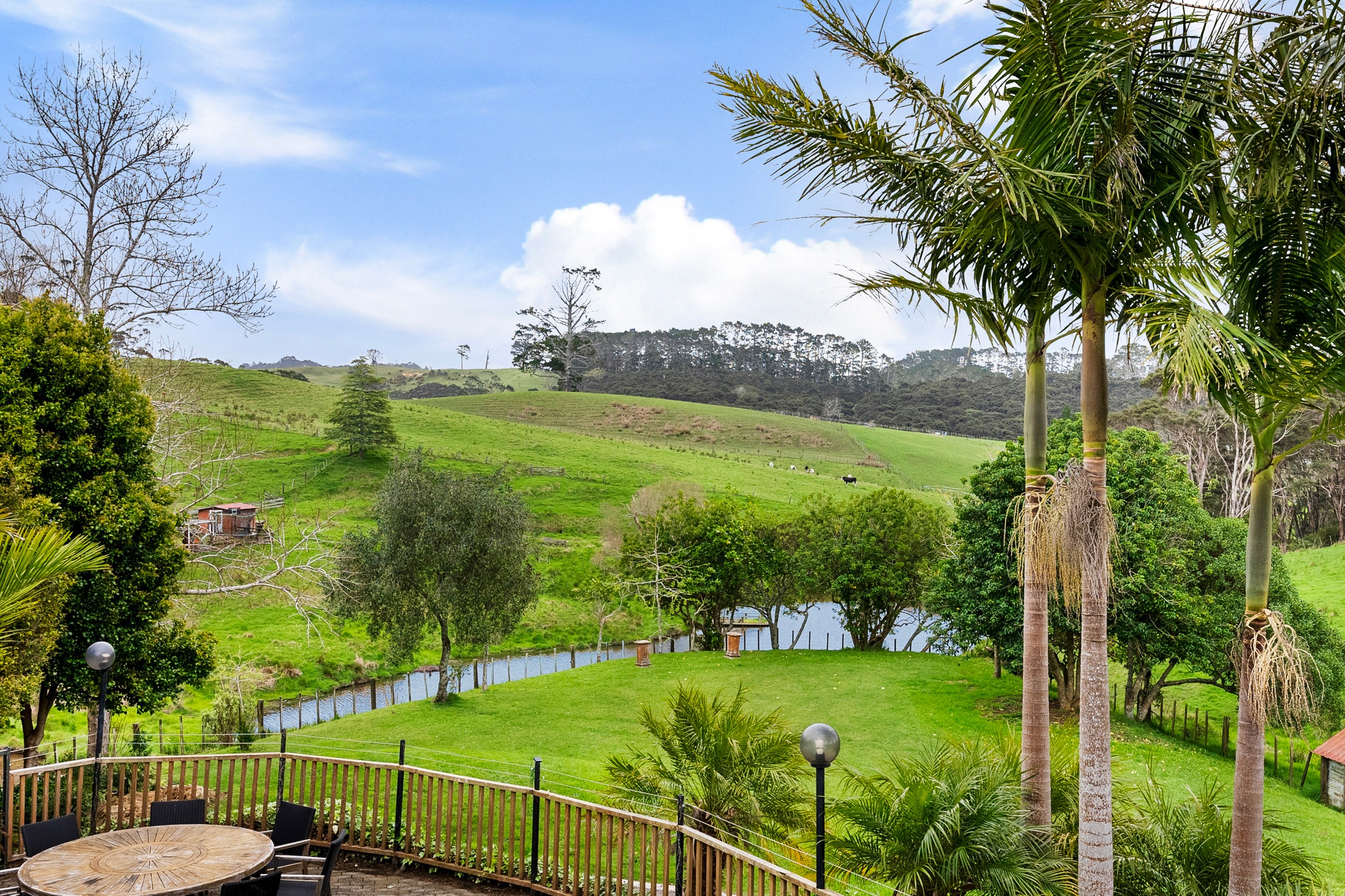 197 Forest Hill Road, Waiatarua, Waitakere City