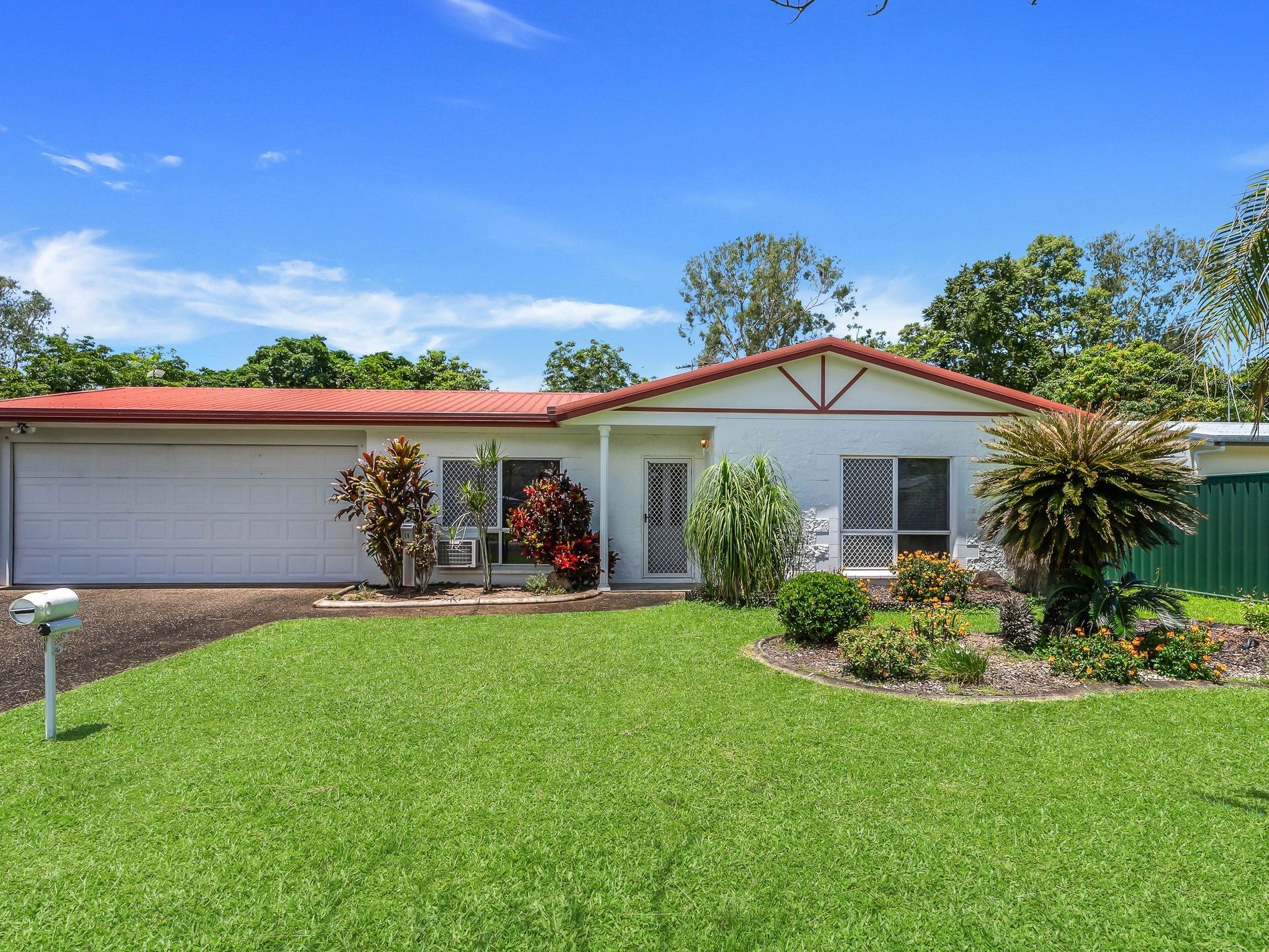 28 Golden Grove Drive, Bentley Park, QLD 4869