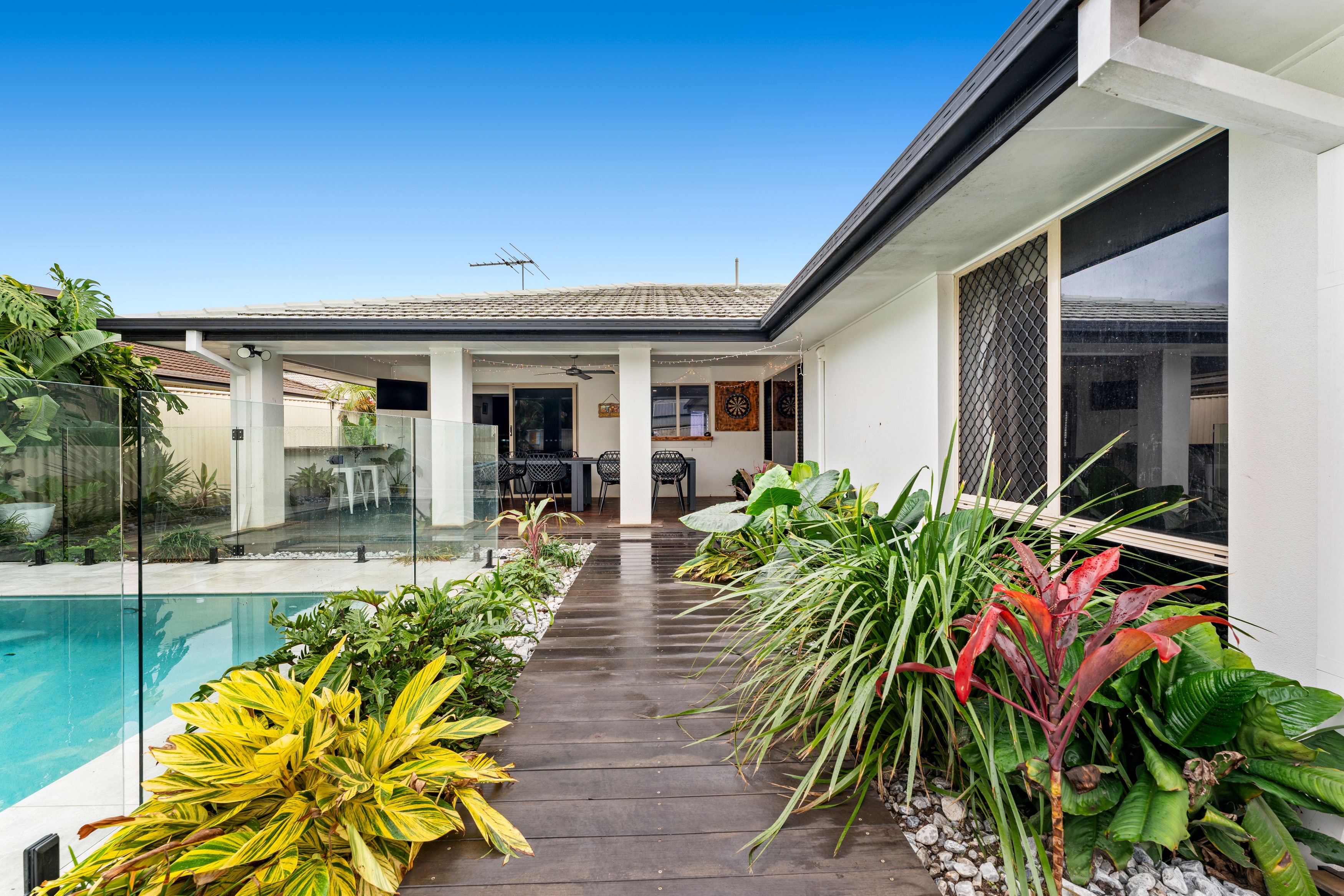 7 Greenway Place — photo from Ray White Deception Bay
