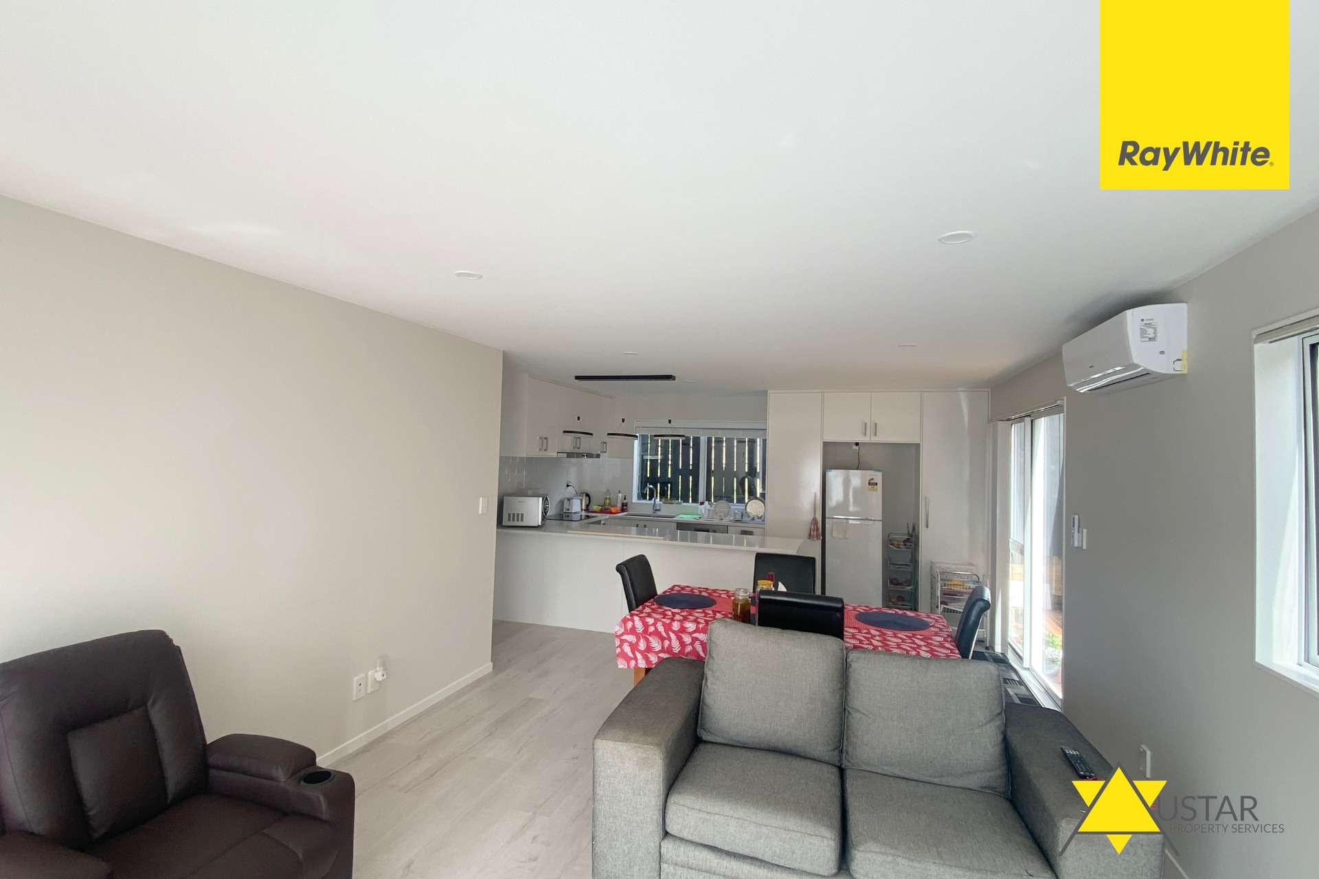 4035E Great North Road photo 3