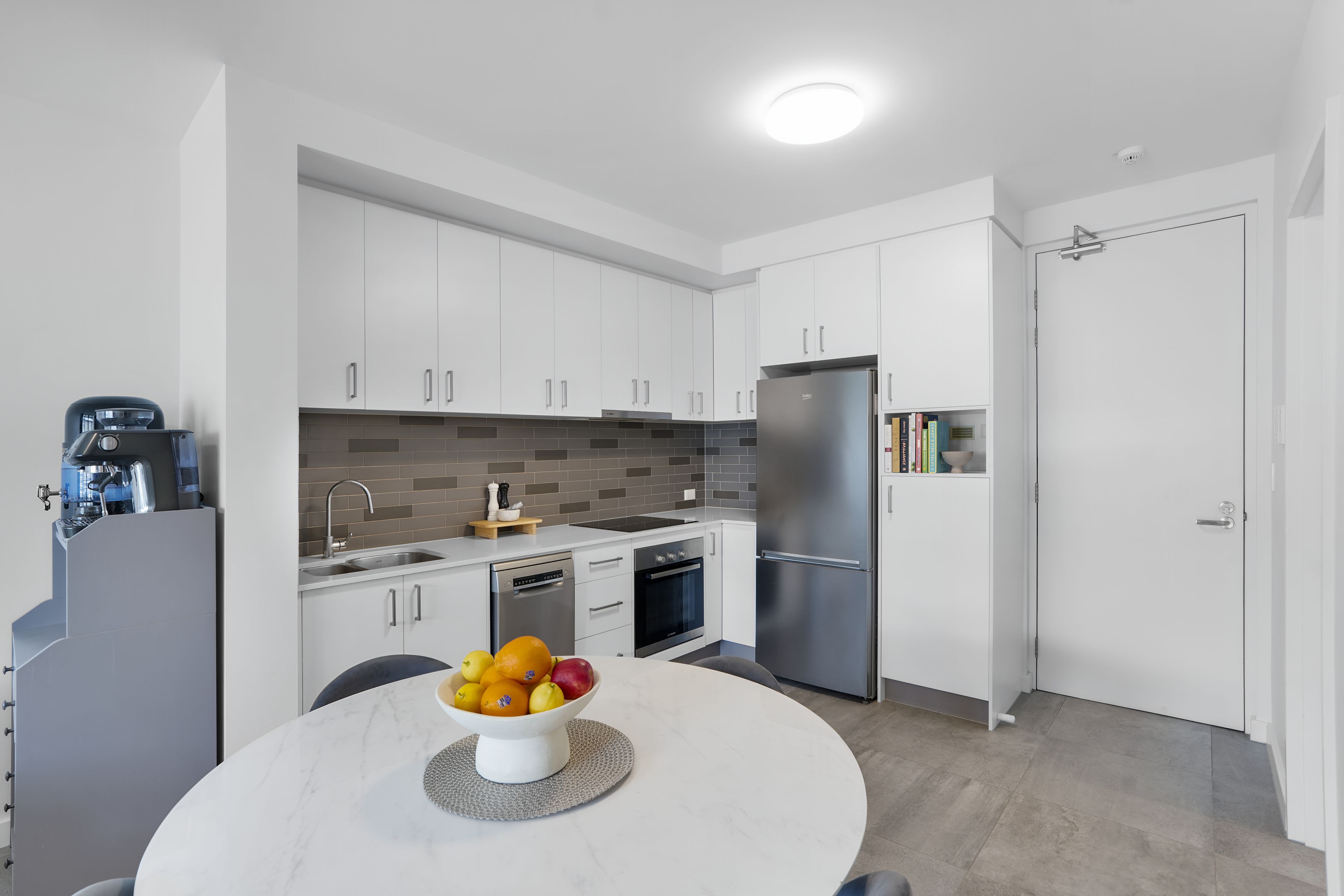 39/1 Bourke Street — photo 4 of 22