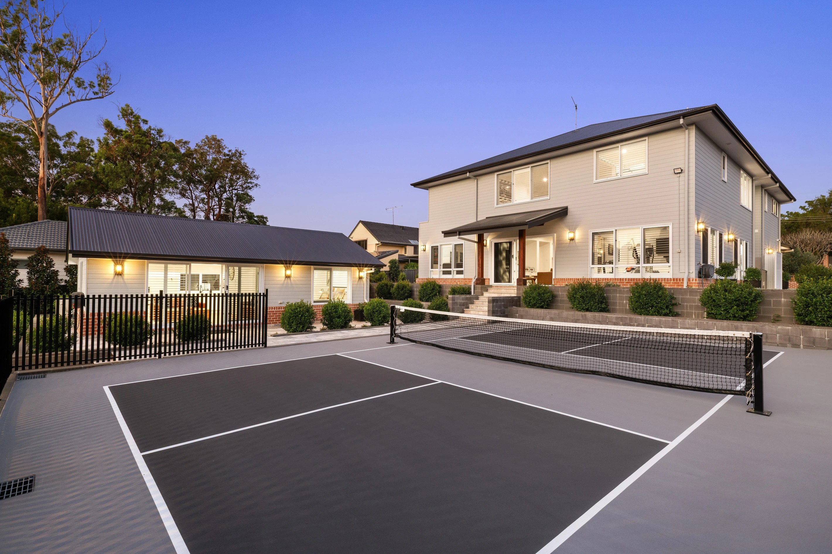 64 Hillview Parade,, Ashmore, QLD 4214