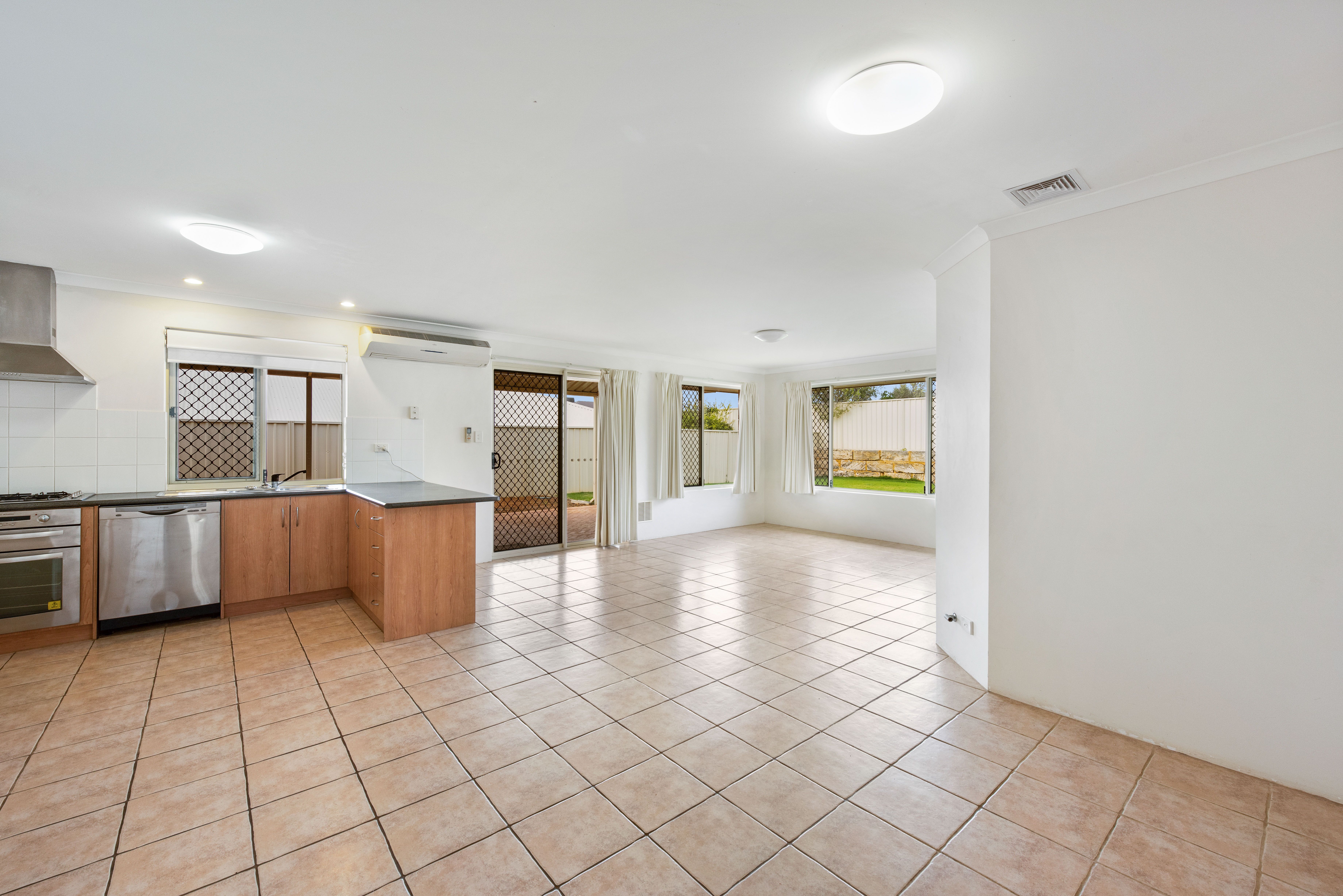 13 Flavio Crescent, Wandina, WA 6530