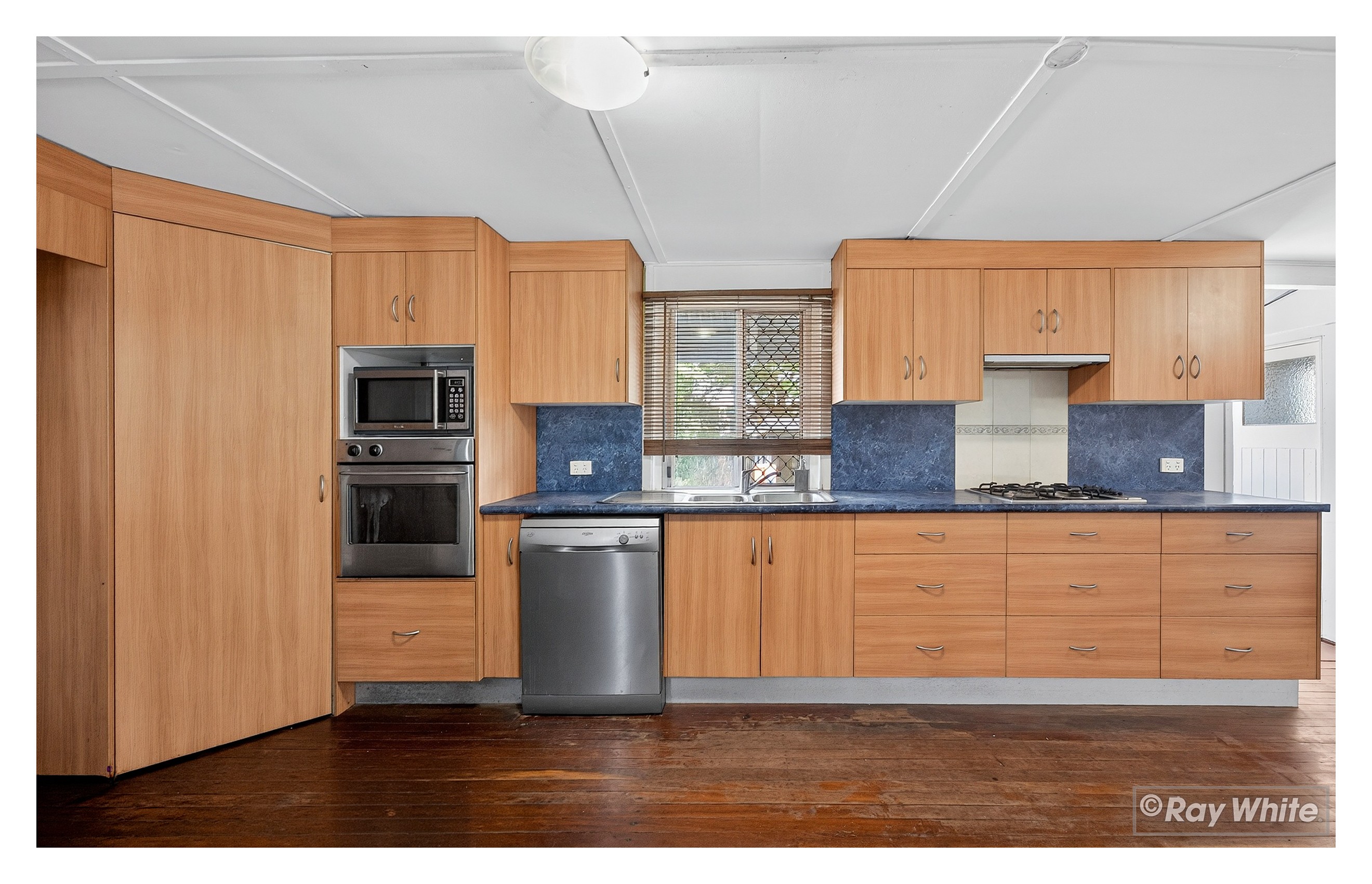 124 DENISON Street, Rockhampton City, QLD 4700