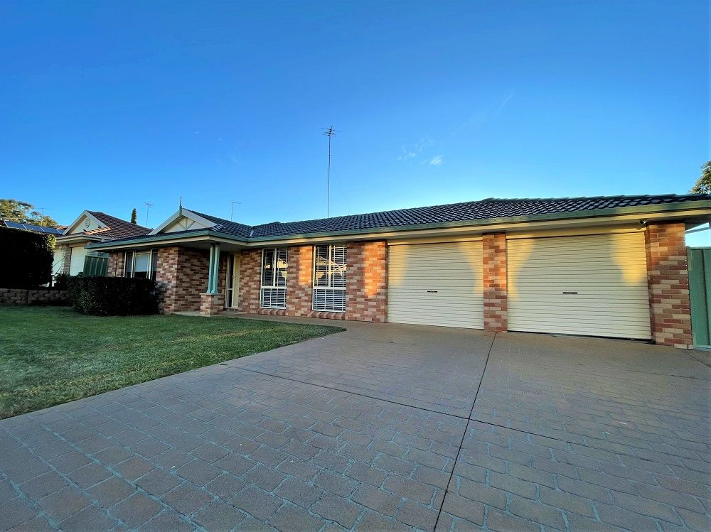 5 Thornbill Crescent, Glenmore Park, NSW 2745