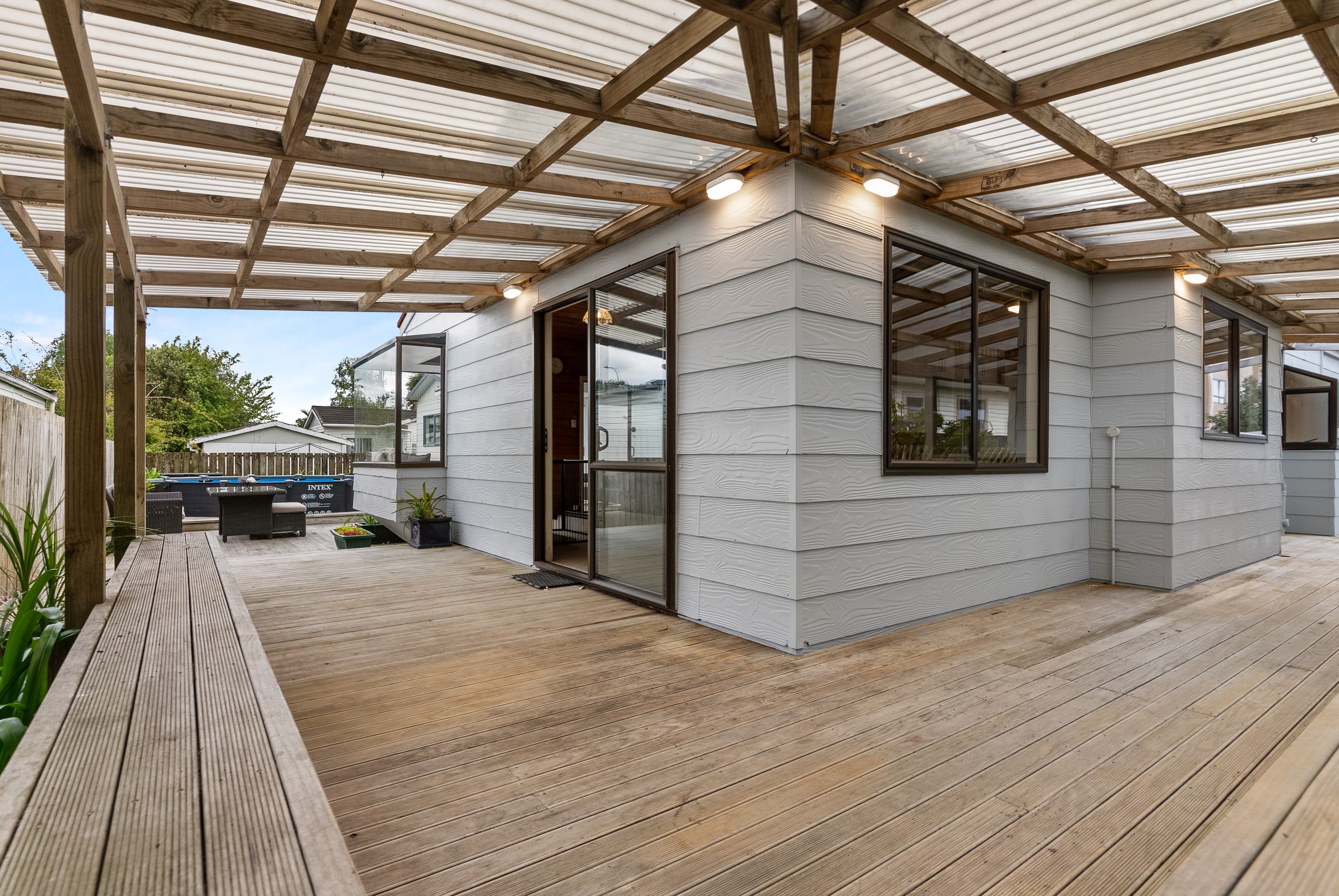 2/3 Ranui Station Road, Ranui, Waitakere City
