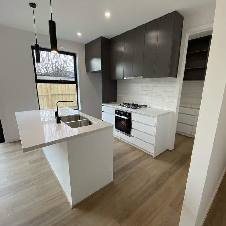 3/8 Richards Court, Brooklyn, VIC 3012