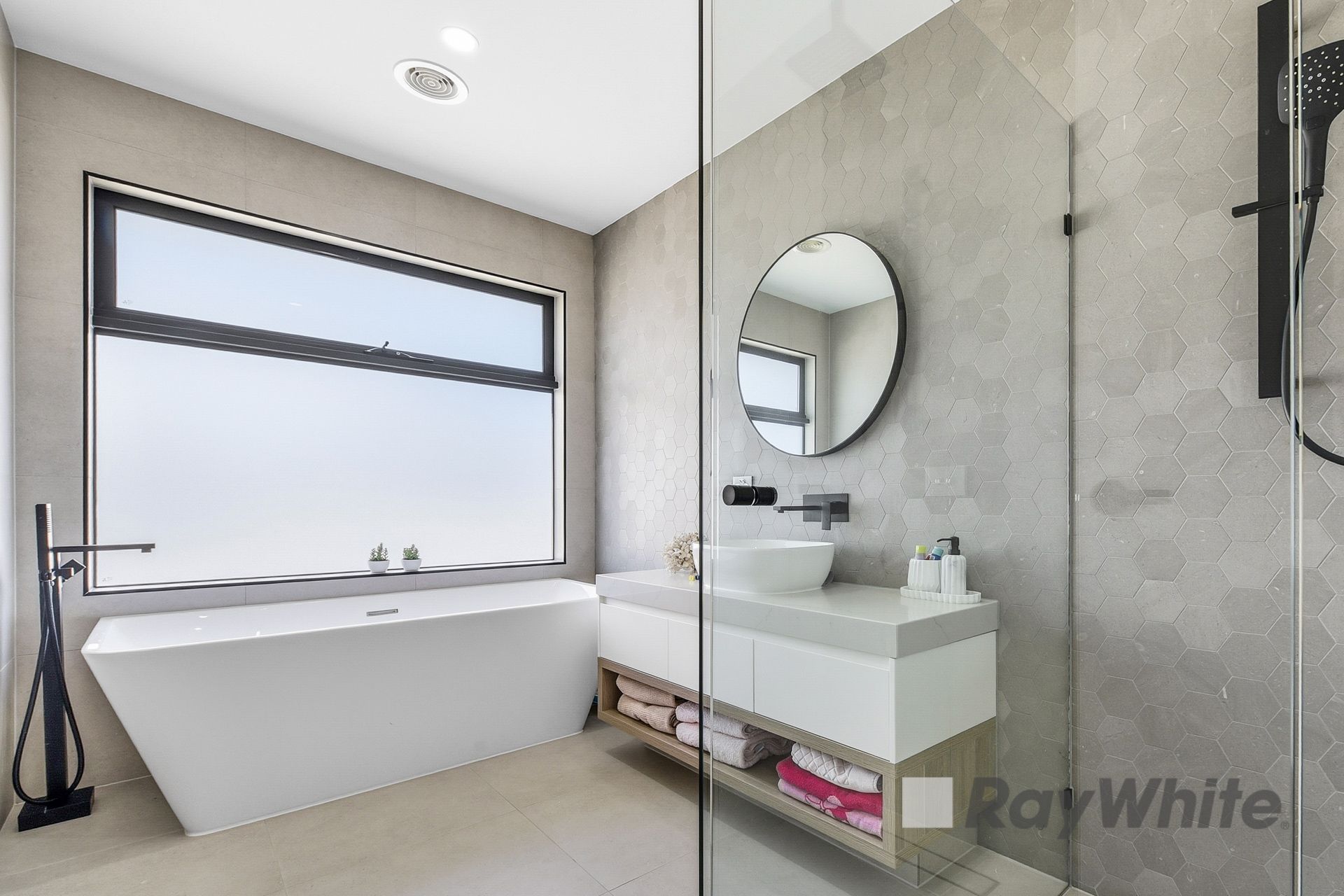 17C Waratah Street — photo 12 of 16