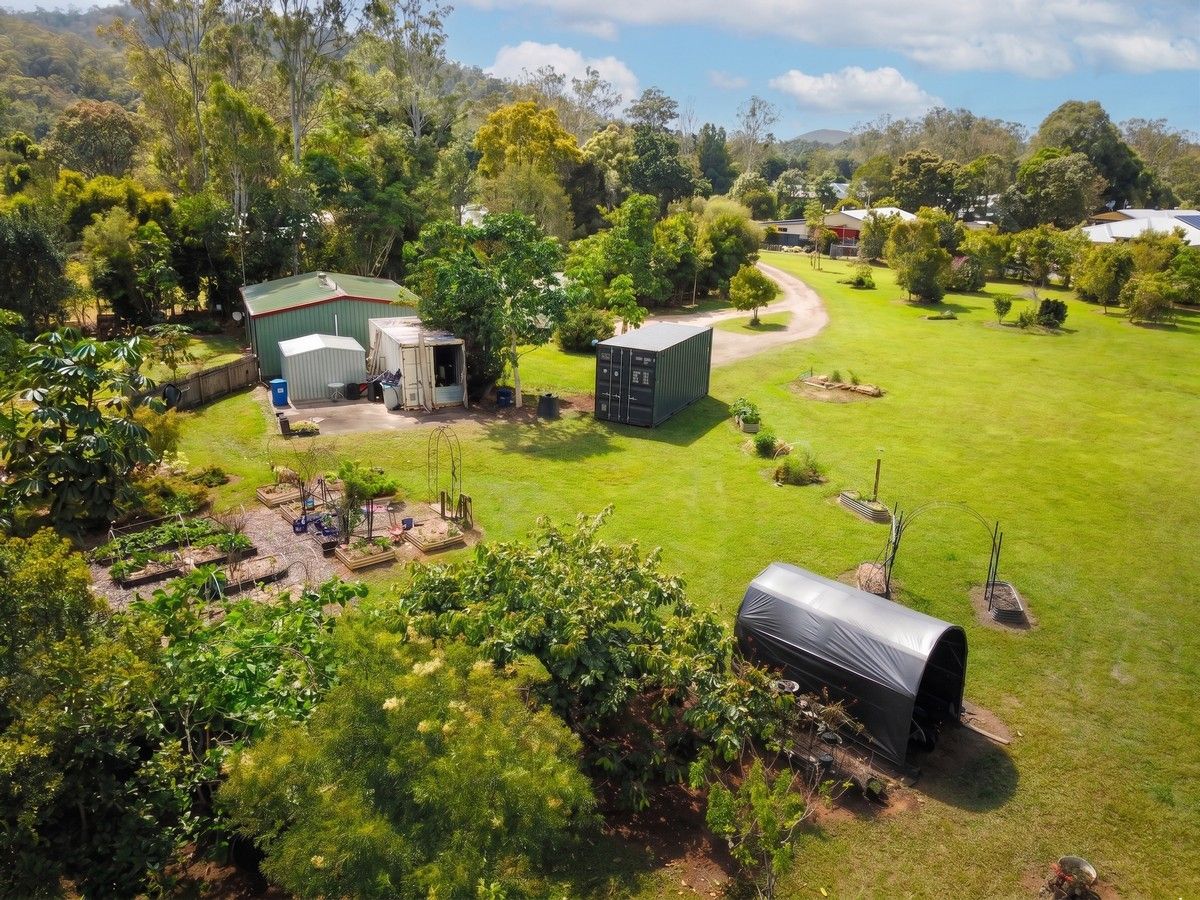 35 Carrington Road — photo 9 of 18