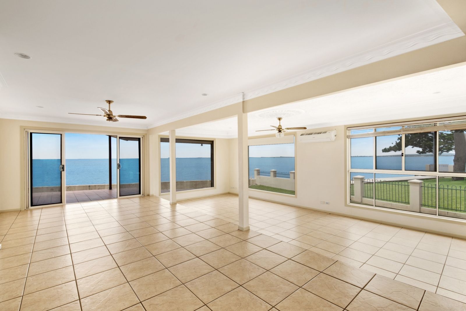28 Woodcliffe Crescent, Woody Point, QLD 4019