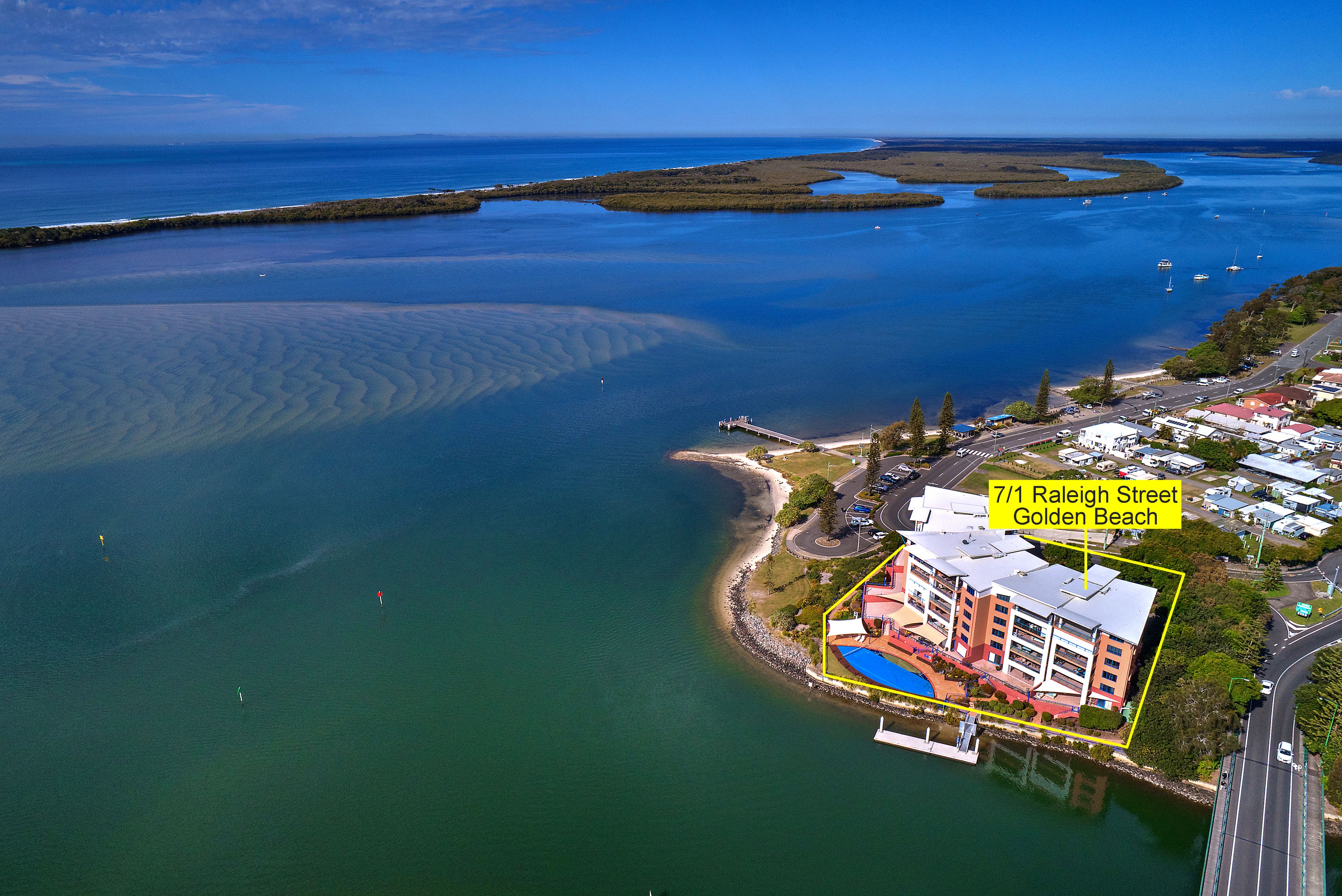 1 Raleigh Street, Golden Beach QLD 4551
