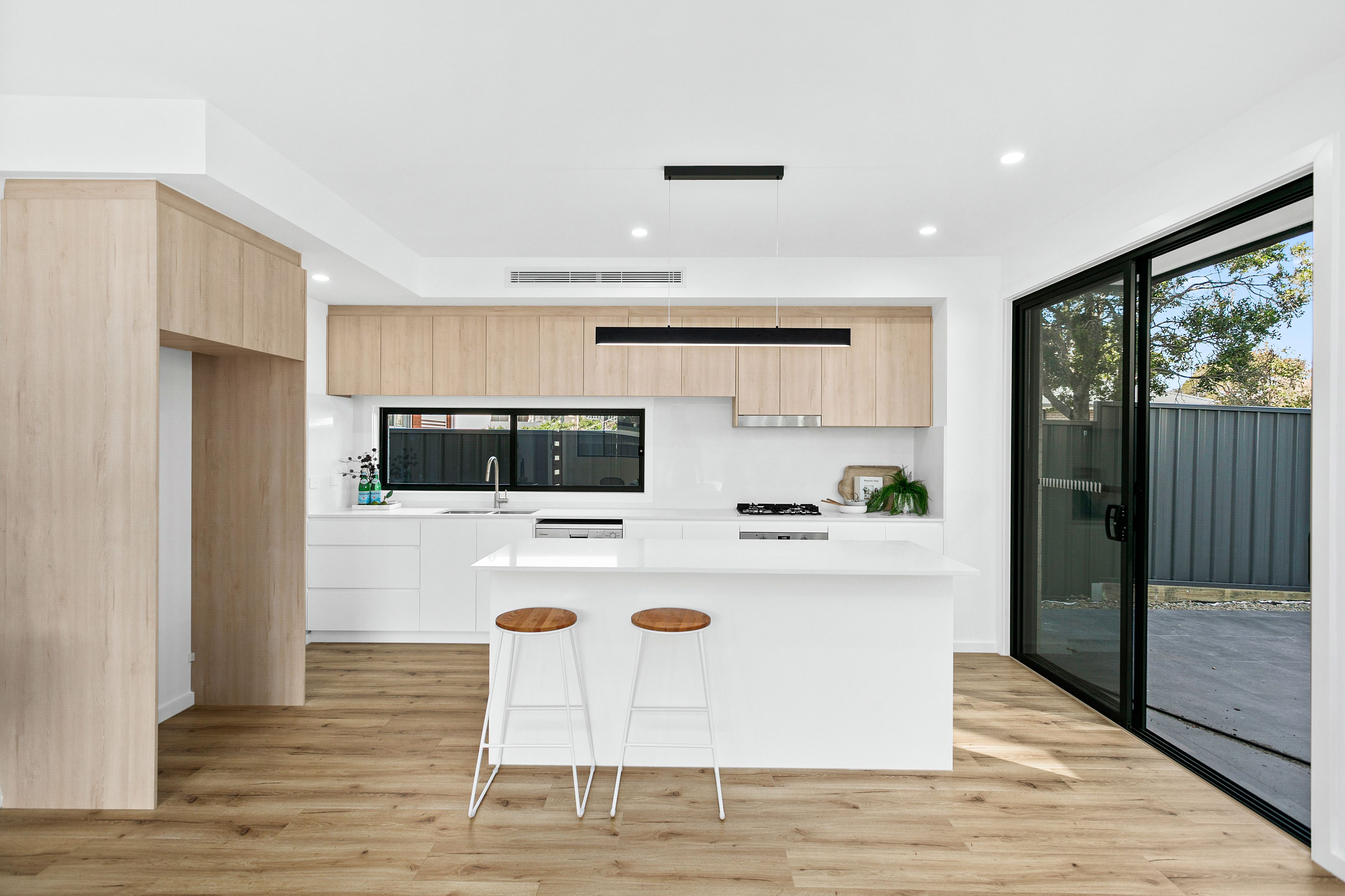 71 Kingston Street, Oak Flats NSW 2529