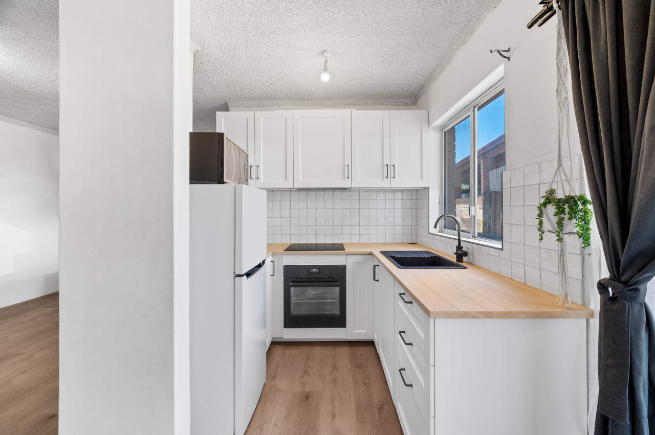 1 Lavinia Place, Ambarvale NSW 2560