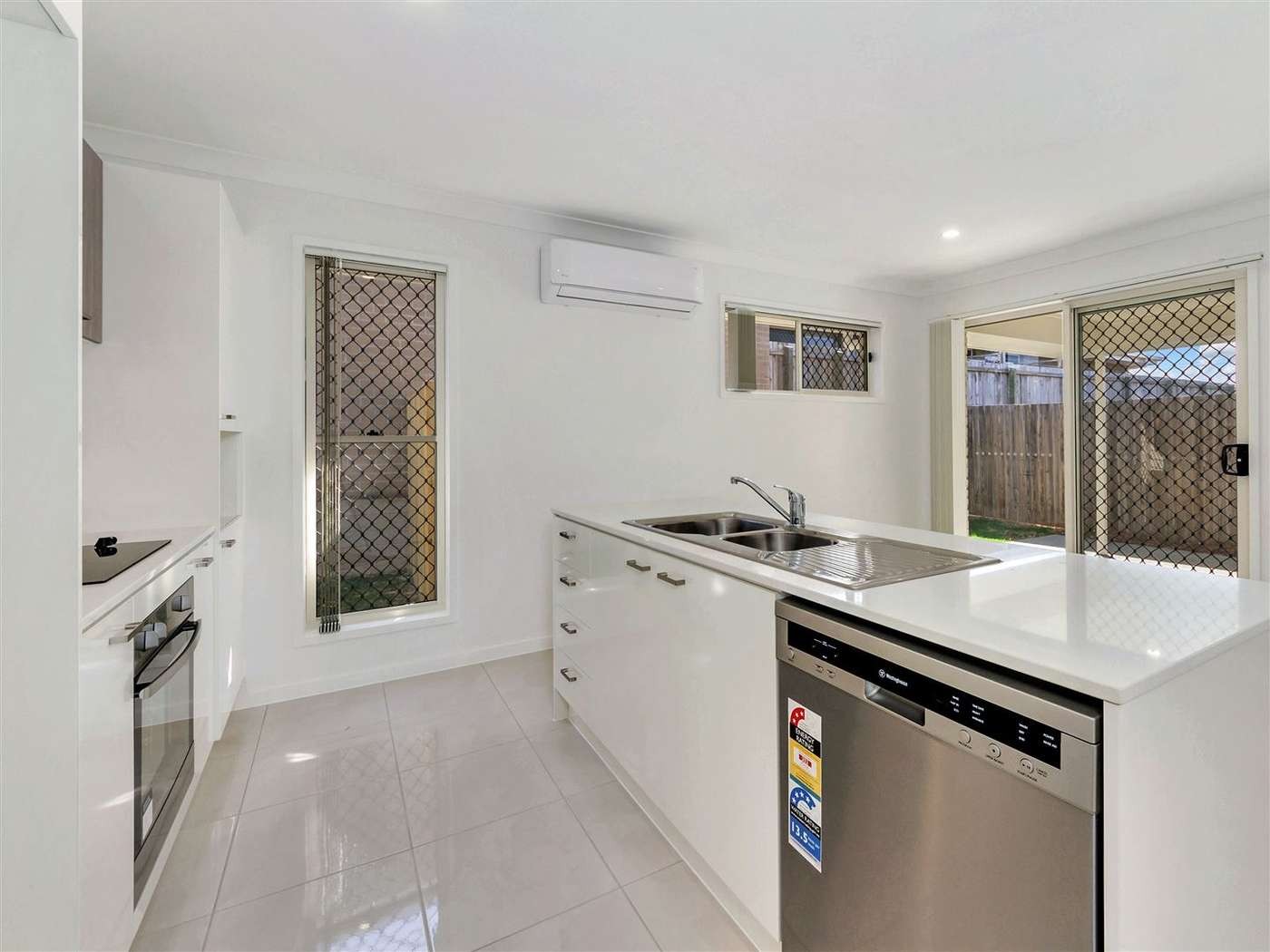 13 Hyperno Street, Kallangur, QLD 4503