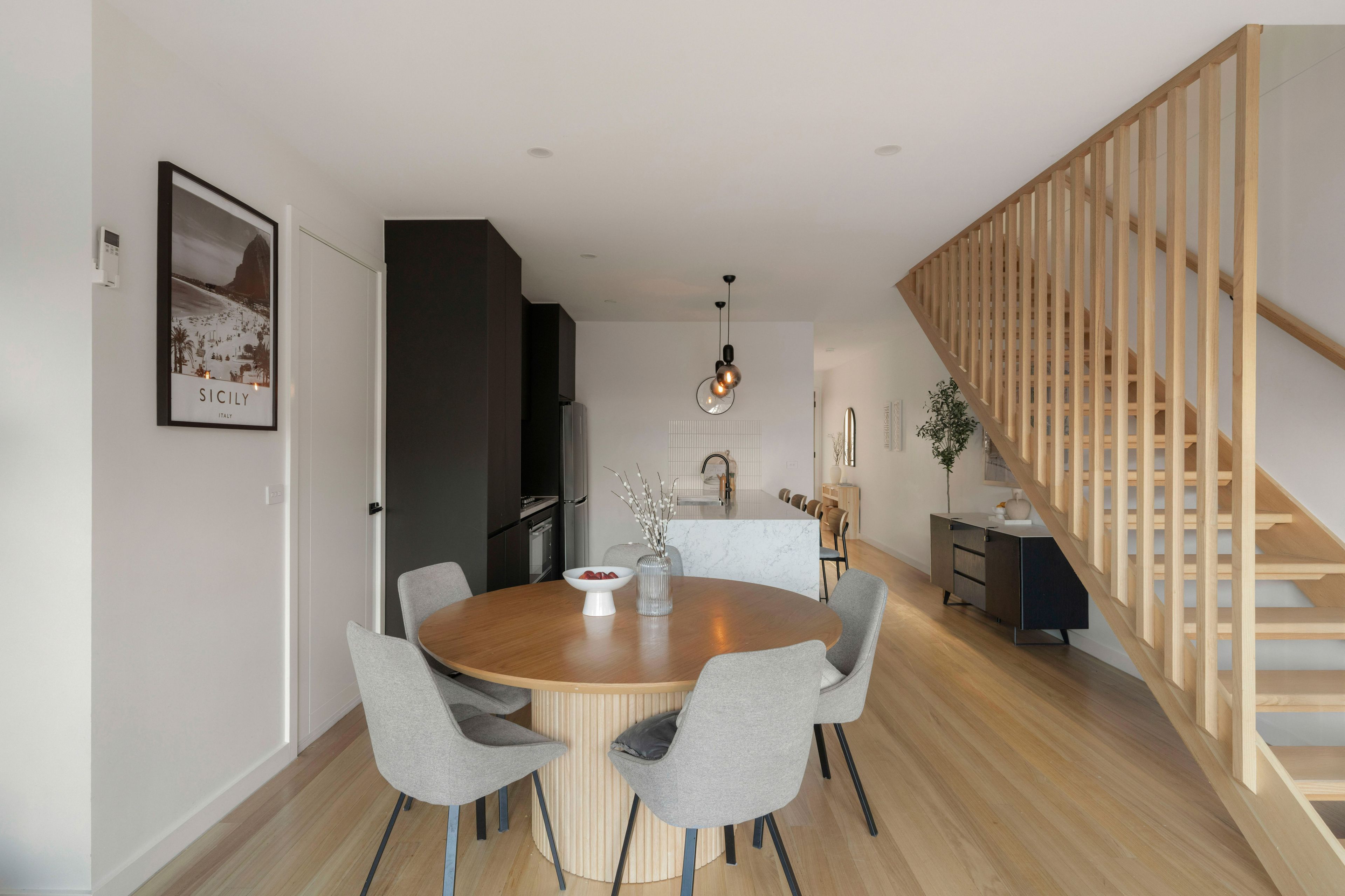 2D Sunbeam Street — photo 5 of 17