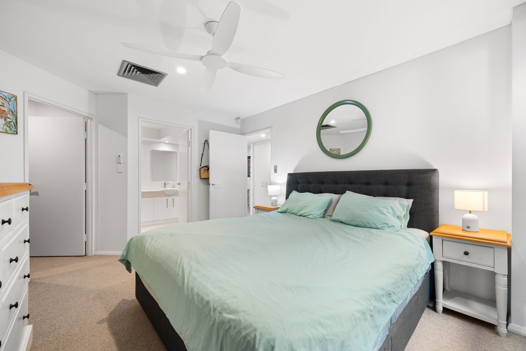 2/237 Wakefield Street — photo 13 of 28